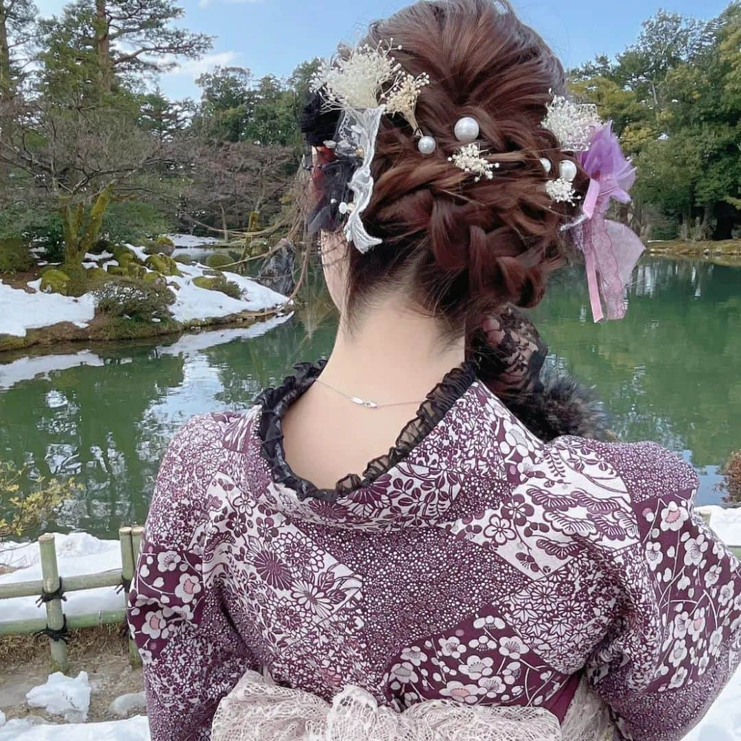 桃瀬えりなさんのインスタグラム写真 - (桃瀬えりなInstagram)「金沢兼六園にて👘📸 ⁡⁡⁡⁡⁡⁡⁡⁡ 兼六園ずっと⁡行ってみたかったの❤素敵でした✨⁡ ⁡⁡ ⁡⁡ ⁡#kimono⁡ ⁡#japanesemodel⁡ ⁡#follow⁡ ⁡#followme⁡ ⁡#vasara兼六園店⁡ ⁡#兼六園⁡⁡⁡ ⁡#霞ヶ池⁡ ⁡#日本庭園⁡ ⁡#日本三名園 ⁡#金沢⁡ ⁡#旅行⁡ ⁡#着物⁡ ⁡#小紋柄⁡ ⁡#レース ⁡#桃瀬えりな⁡」3月1日 22時40分 - eri_rin1221