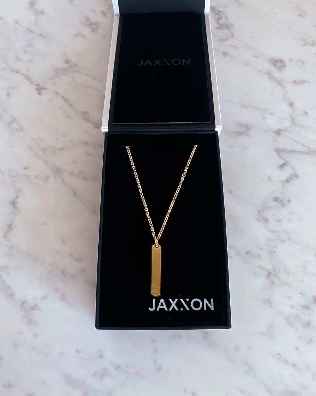 Weronika Bielikさんのインスタグラム写真 - (Weronika BielikInstagram)「@jaxxon is the perfect gift for him! If your looking to get him a new pendent or chain! Real gold chains made in Italy! #Jaxxon」3月2日 23時12分 - veronicabielik