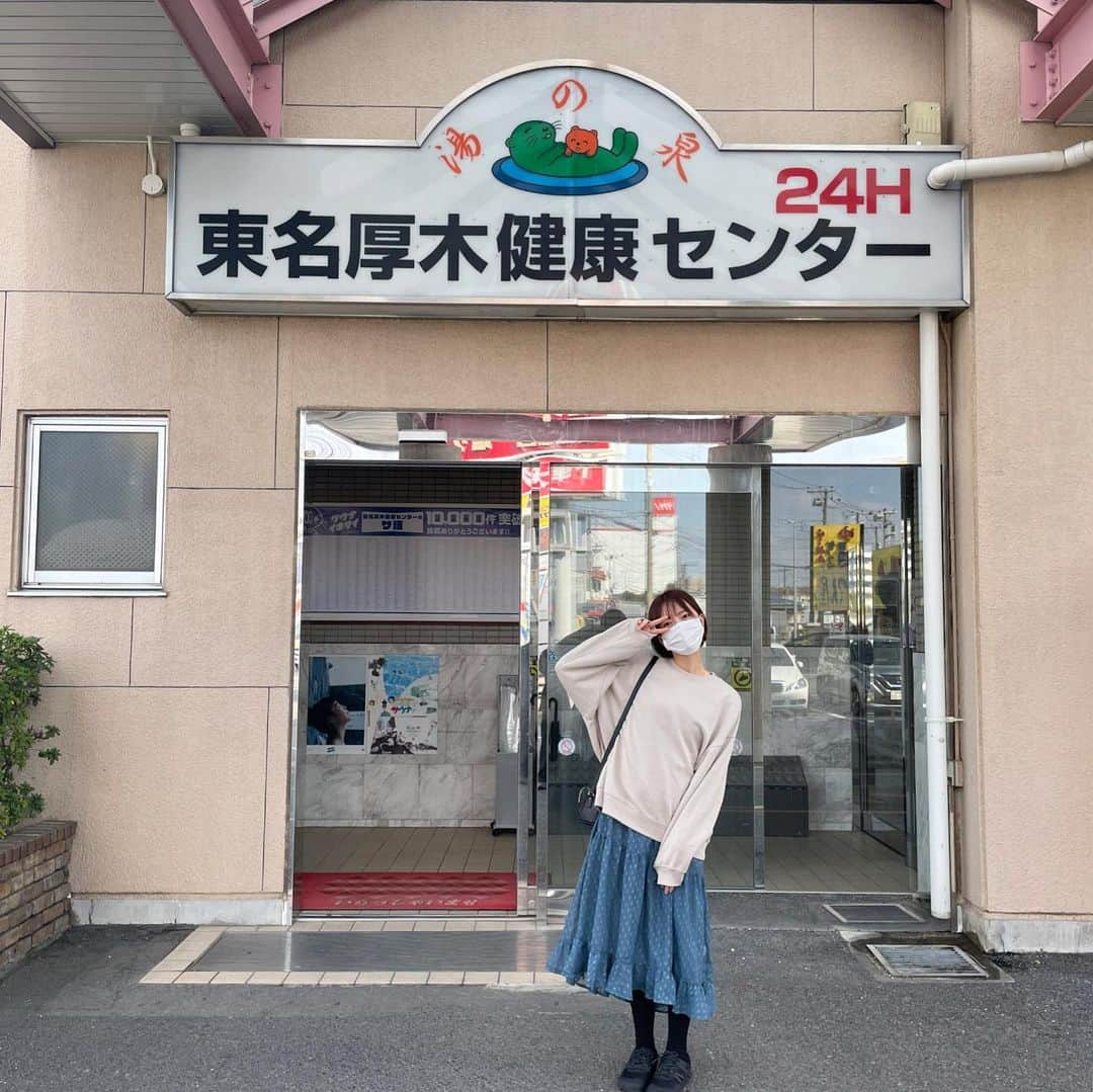 森保まどかさんのインスタグラム写真 - (森保まどかInstagram)「⁡ 先日、東名厚木健康センターへ！ サウナは女湯も結構あつあつでしたが せっかくなので3セットいきました。 気候が良い日の外気浴最高でした。 休憩スペースも漫画の種類豊富でハイクオリティ。 次は有名な草加も行ってみたいです🐧  @yunoizumi #爆風ロウリュ #サウナ #ラッコ #東名厚木健康センター #AKC #サ飯 #サ活 #サウナ女子」3月4日 13時12分 - madokamera_48