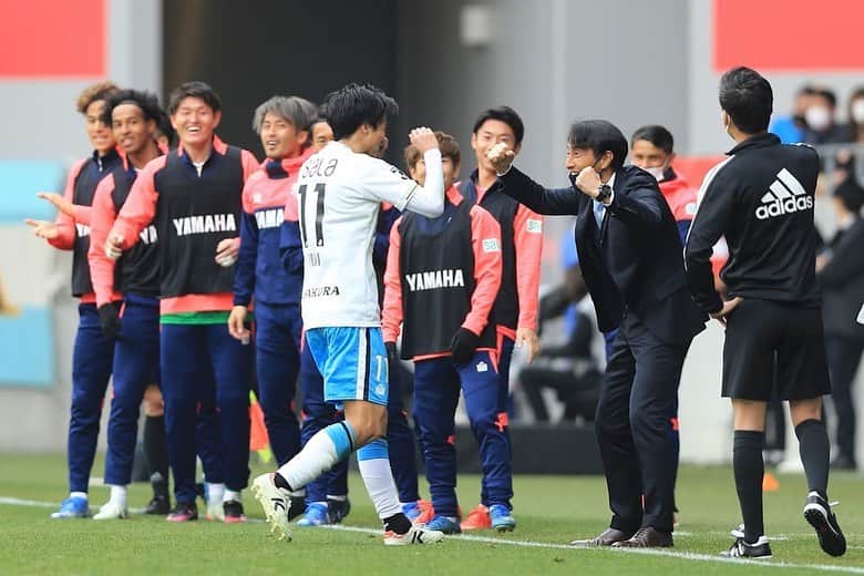 大津祐樹さんのインスタグラム写真 - (大津祐樹Instagram)「・ 勝利🔥  今日はサポーターのため、彰さんのためにも絶対勝ちたい試合だった。 チーム１つになって闘えて本当にいいゲームだったと思う。 大切なのはこれを続ける事。 次も勝とう。  #ジュビロ磐田 #N11」3月5日 21時10分 - o2yuki