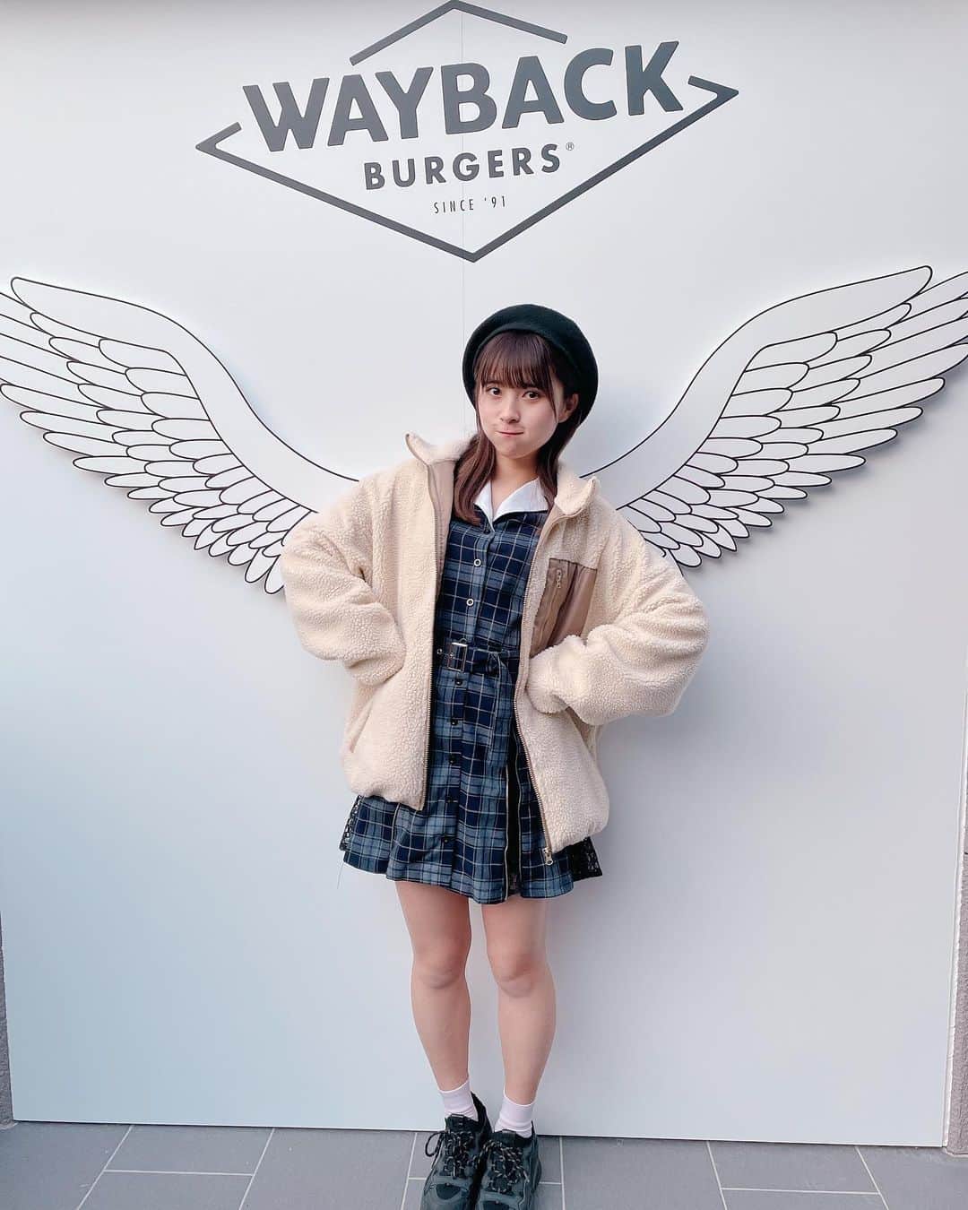 藤井優衣さんのインスタグラム写真 - (藤井優衣Instagram)「日本に初上陸した ハンバーガー屋さん🍔✨ 『wayback burgers』  プレオープンにお邪魔させていただいたよ🎶 めっちゃ美味しかった👍  #waybackburgers #hamburger #injapan #japaneseidol #japanesegirl #kissbee #bubbles #ハンバーガー #表参道 #プレオープン #🍔」3月8日 19時48分 - fu_0o0