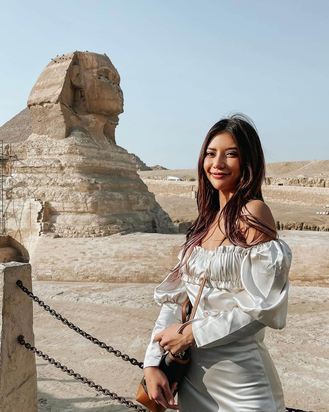 VIENNAさんのインスタグラム写真 - (VIENNAInstagram)「Great Sphinx of GIZA🗿 写真でしか見たことない風景...本当に来れると思わんくて感動した。 と思ったら鳥多くね？ʬʬʬʬʬʬʬʬʬ  動画は今編集中だから 楽しみにしててね♪  #Travel #Egypt」3月8日 23時00分 - viennadoll_official