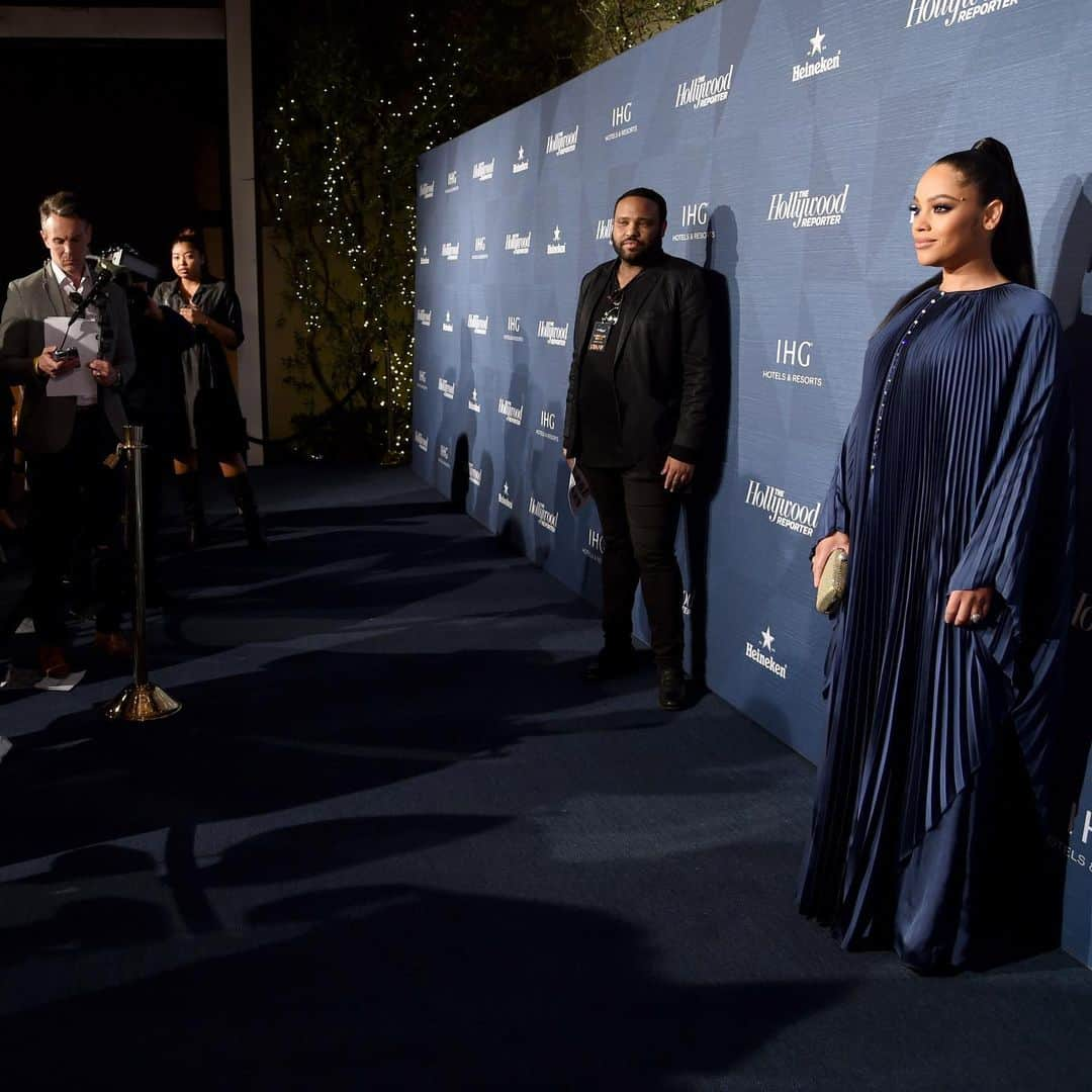 ビアンカ・ローソンさんのインスタグラム写真 - (ビアンカ・ローソンInstagram)「Momma’s been getting out!   @hollywoodreporter  #NomineesNight #Oscars . 💄 @alanawrightmakeup  💇🏾‍♀️ @seanchristopherfears  👗 @semsem」3月10日 5時42分 - biancajasminelawson