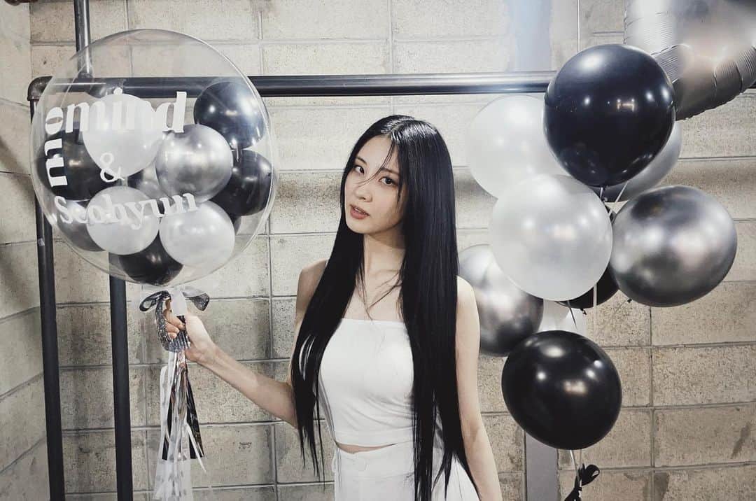 ソヒョンさんのインスタグラム写真 - (ソヒョンInstagram)「Hair, 질 수없어🖤 #광고모델 #광고 #모마인드」3月10日 14時00分 - seojuhyun_s