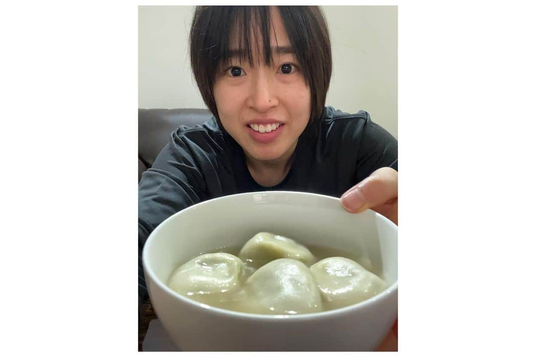 三好南穂さんのインスタグラム写真 - (三好南穂Instagram)「. 🥟🥟🥟🥟🥟🥟🥟🥟🥟  「味の素冷凍食品」×「餃包」  🥟🥟🥟🥟🥟🥟🥟🥟🥟  めっちゃ美味しい🤤！！ エブリンがマジで美味しいから！って言ってたけど、想像超えてきた😳🥟 何個でも食べられる勢い！笑 肉汁もやばめ😆  3/12.13と3/19.20 の代々木大会でもアンテカフェで出すみたいですので、みなさんも是非食べてみてください☺️🥟  @gyopao  #PR #ForATHLETE #味の素冷凍食品 #餃包 #水餃子 #コラボ #商品提供   #ちゃんと作ってちゃんと自撮りも載せたよww」3月10日 21時08分 - i_am_miiiyooo