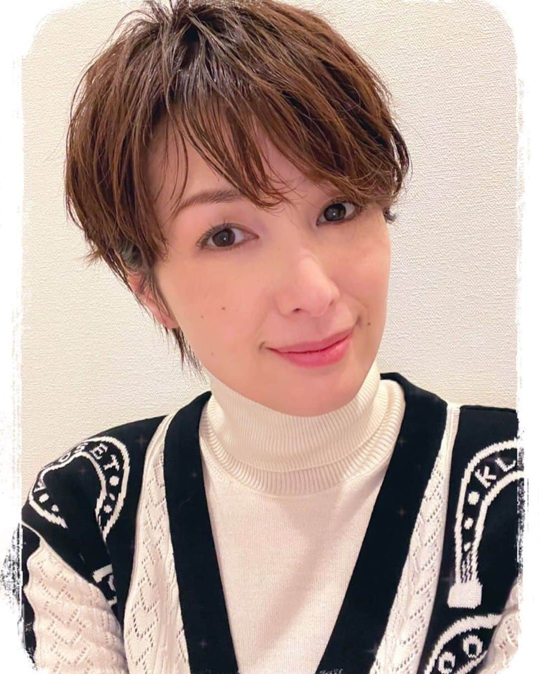 吉瀬美智子さんのインスタグラム写真 - (吉瀬美智子Instagram)「本日のお仕事終了。 福岡出身のカメラマンさんでした。 なぜかホッとする私🤣お疲れ様でした！ 仕上がりを楽しみにしております✨ 吉瀬美智子」3月10日 21時14分 - michikokichise