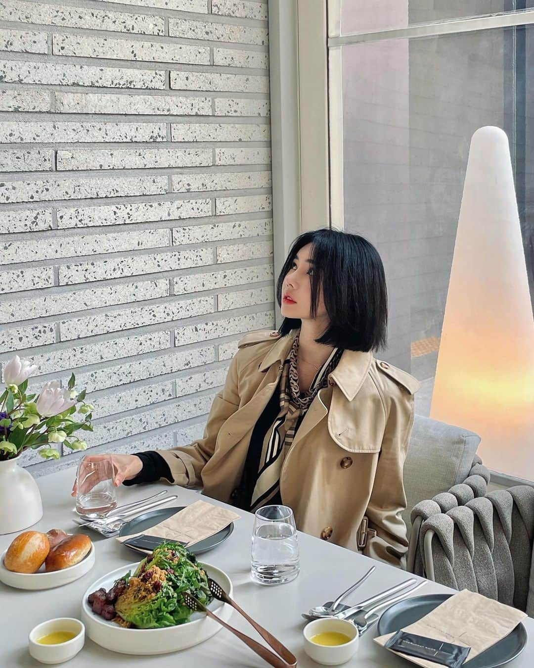 Han Ga Eunさんのインスタグラム写真 - (Han Ga EunInstagram)「에그타르트가 너무 맛있었다 . .  #보메청담 #seoul」3月11日 21時01分 - gaeungbebe