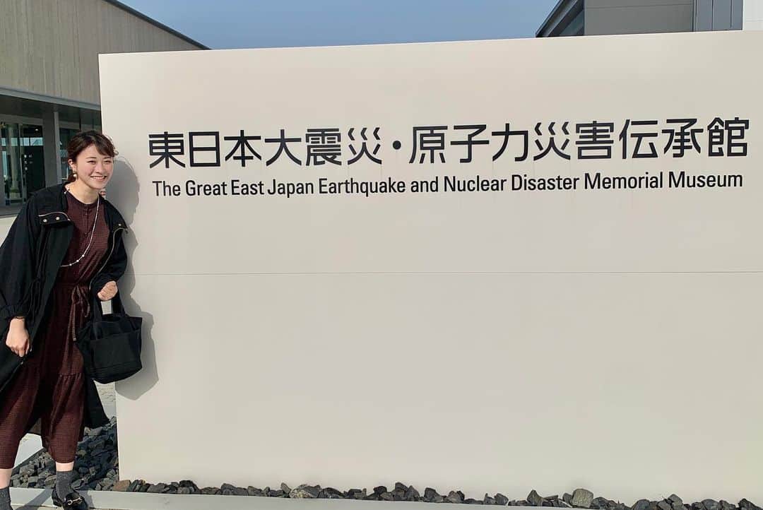 山崎聡子さんのインスタグラム写真 - (山崎聡子Instagram)「. 東日本大地震と原発事故が起きてから11年。  故郷を盛り上げようと熱い想いを持った方が たくさんいる福島県が大好きです。 県民リポーター始め、福島の魅力を発信しようと ひたむきに頑張る方々の姿を目にする度に、 福島に来てよかったと感謝しています。  震災時は福島県にいなかったことで 分からないことはたくさんありますが、 これからの未来に教訓を伝えていくためにも あの時といまをもっと知りたいと思います。  大好きな福島の景色と共に🌸」3月11日 23時56分 - 310puu