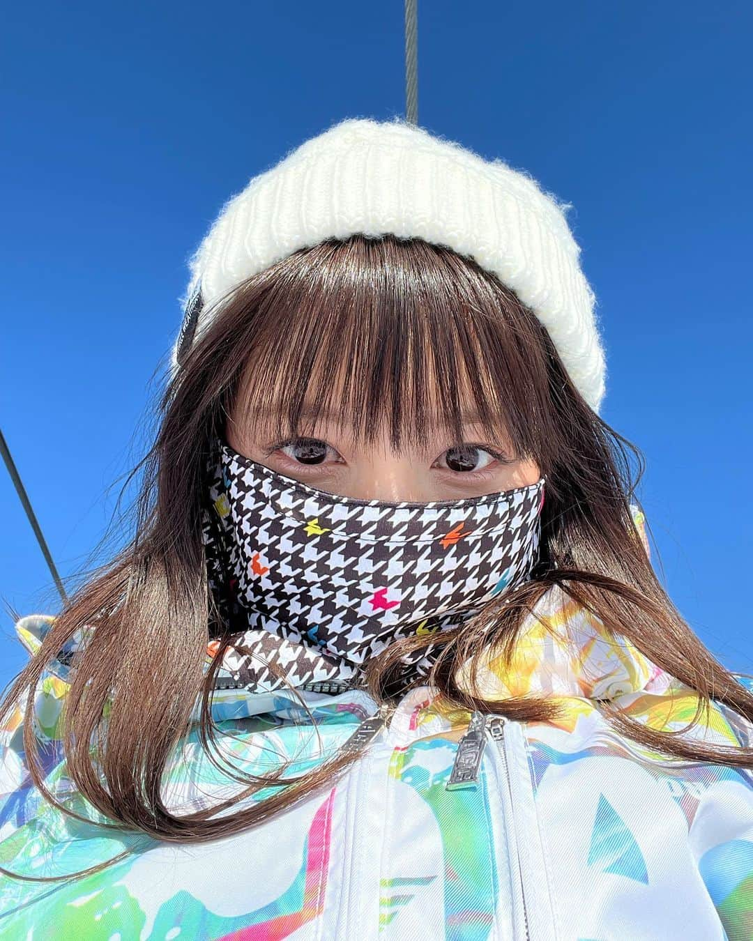 小池唯さんのインスタグラム写真 - (小池唯Instagram)「. ある日の雪山で🏂 晴天でした☀️」3月12日 10時25分 - yuikoike_official