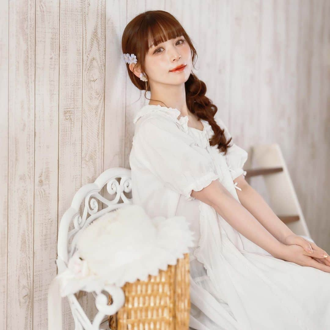 深澤翠さんのインスタグラム写真 - (深澤翠Instagram)「Coutulle  深澤翠をイメージした商品を 様々なブランド様に作っていただきました♡  本日3/12(土)17:45から少しだけ インスタライブにてご紹介いたします♡  #tulle」3月12日 17時10分 - midorifukasawa