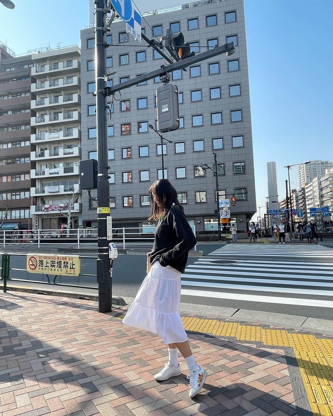 結子さんのインスタグラム写真 - (結子Instagram)「Spring in Tokyo!🌸 . 前から斜めにかけられる携帯ストラップを @topologie.jp さんのを愛用してて、今回は新作でバッグが出たとのことで💕 色合いも自分の好きなものからカスタムできて、私はこの組み合わせ😆🔥 ストラップはバッグにも，携帯斜めがけにも使えるらしく嬉しい〜🥰 またクーポンが出てるからよかったらみなさん使ってください🕊 ---------------------- @topologie.jp  #wares #topologie #waressystem #gifted  10%OFF クーポンコード 「yuikoyyy-10」 有効期限 2022/4/25 まで ---------------------- #fashion#japanese#tokyo#spring」3月12日 21時19分 - yuiko_yyy