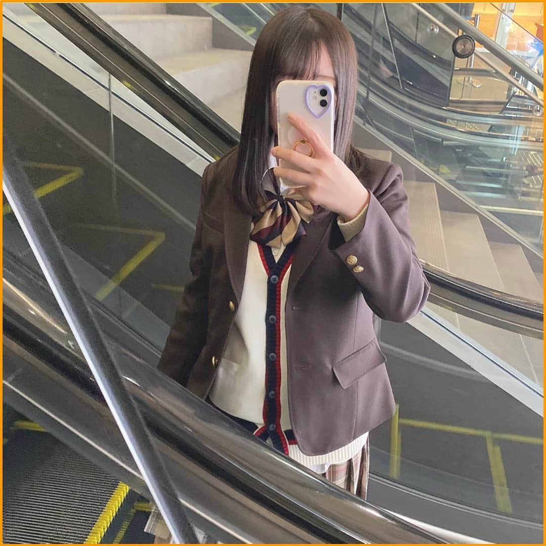 制服専門店CONOMiさんのインスタグラム写真 - (制服専門店CONOMiInstagram)「【原宿店】 ピン写でも映える♡ エスカレーター 画像をタップすると購入できるよ☝️☝️ ・ #conomi #制服 #制服ディズニー #制服ユニバ #なんちゃって制服 #制服アレンジ #制服プリ #制服コーデ #女子高生 #jkブランド #fjk #sjk #ljk #jkの日常 #jkの素敵な思い出 #春からjk #オシャレさんと繋がりたい #ポートレート撮影 #えもい #アオハル #青春フォトグラフ #青春は戻らないらしい #ootd #fashion #cute #instagood #instalike #followme #l4likes #山川ひろみ」3月13日 15時57分 - conomi_official