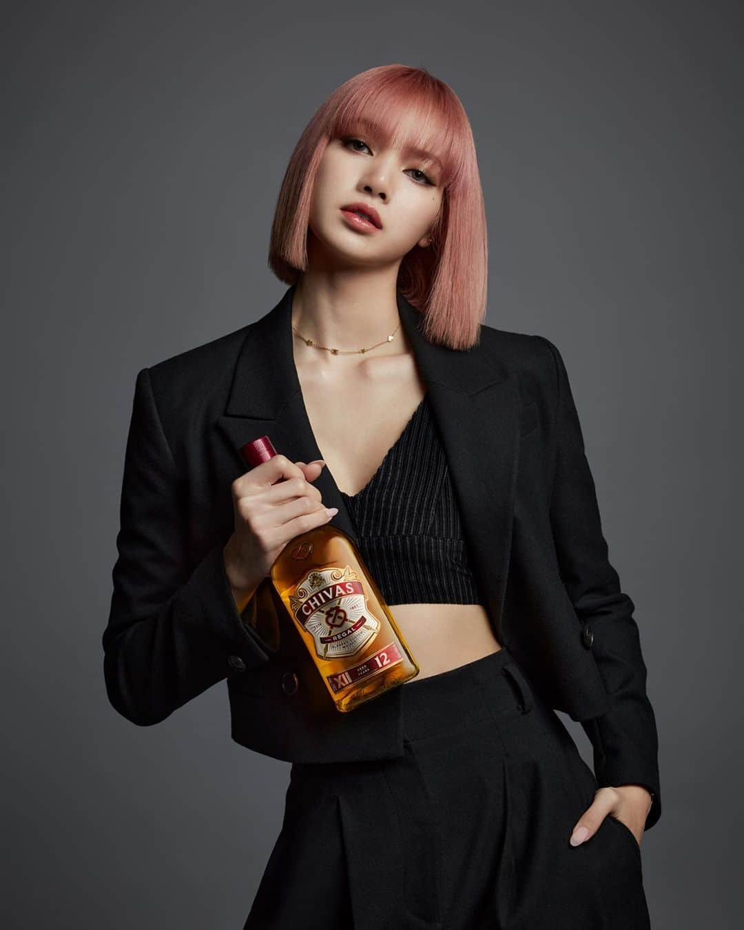 リサさんのインスタグラム写真 - (リサInstagram)「#ChivasRegalxLISA #IRiseWeRise」3月14日 15時12分 - lalalalisa_m