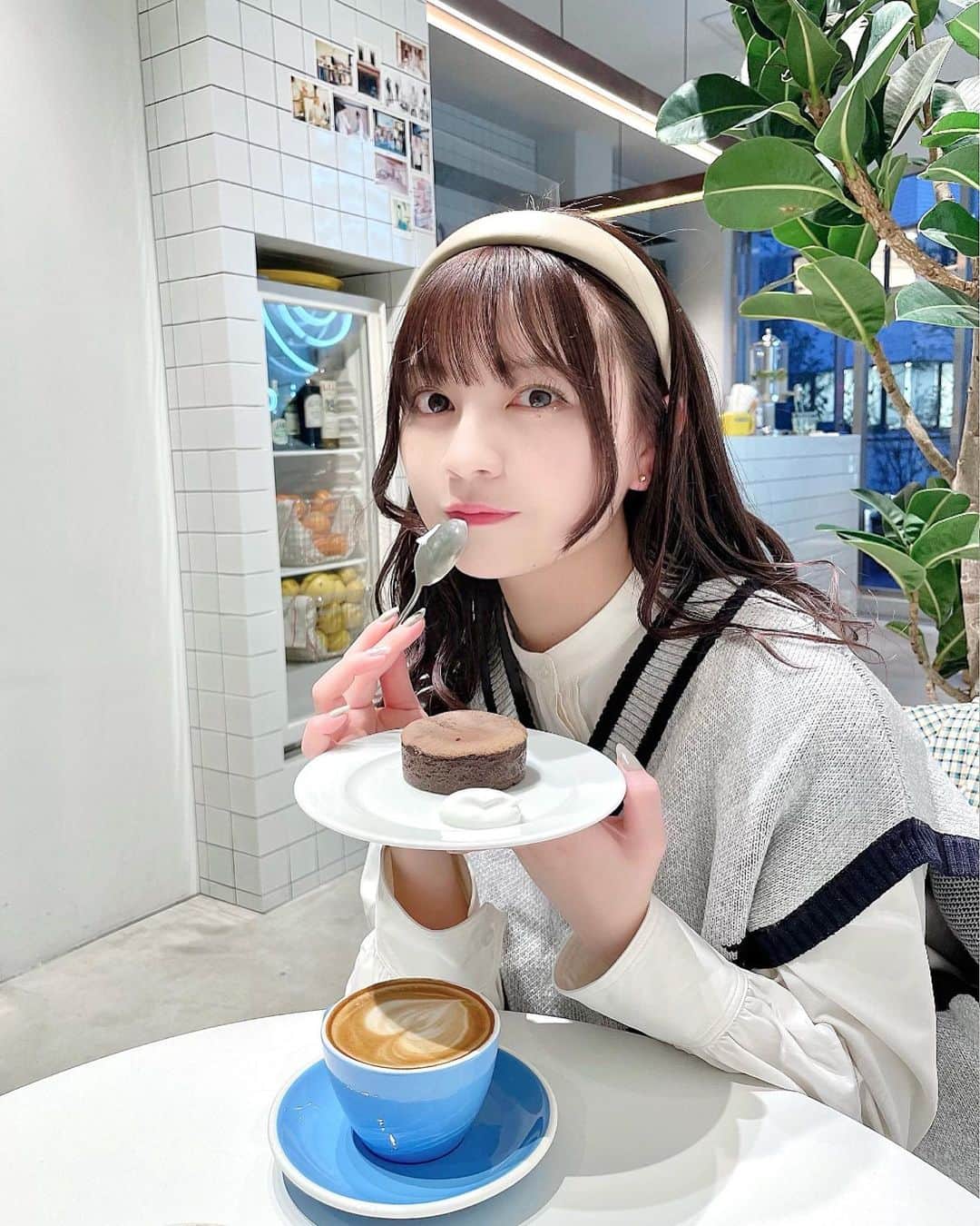 廣川奈々聖さんのインスタグラム写真 - (廣川奈々聖Instagram)「久しぶりにカフェ行った！🐈‍⬛🍓美味しかったん ⁡ ⁡ ⁡ #agnesbcafe #渋谷カフェ #ななせのcafe巡り」3月14日 20時14分 - nanaseven7_u_u