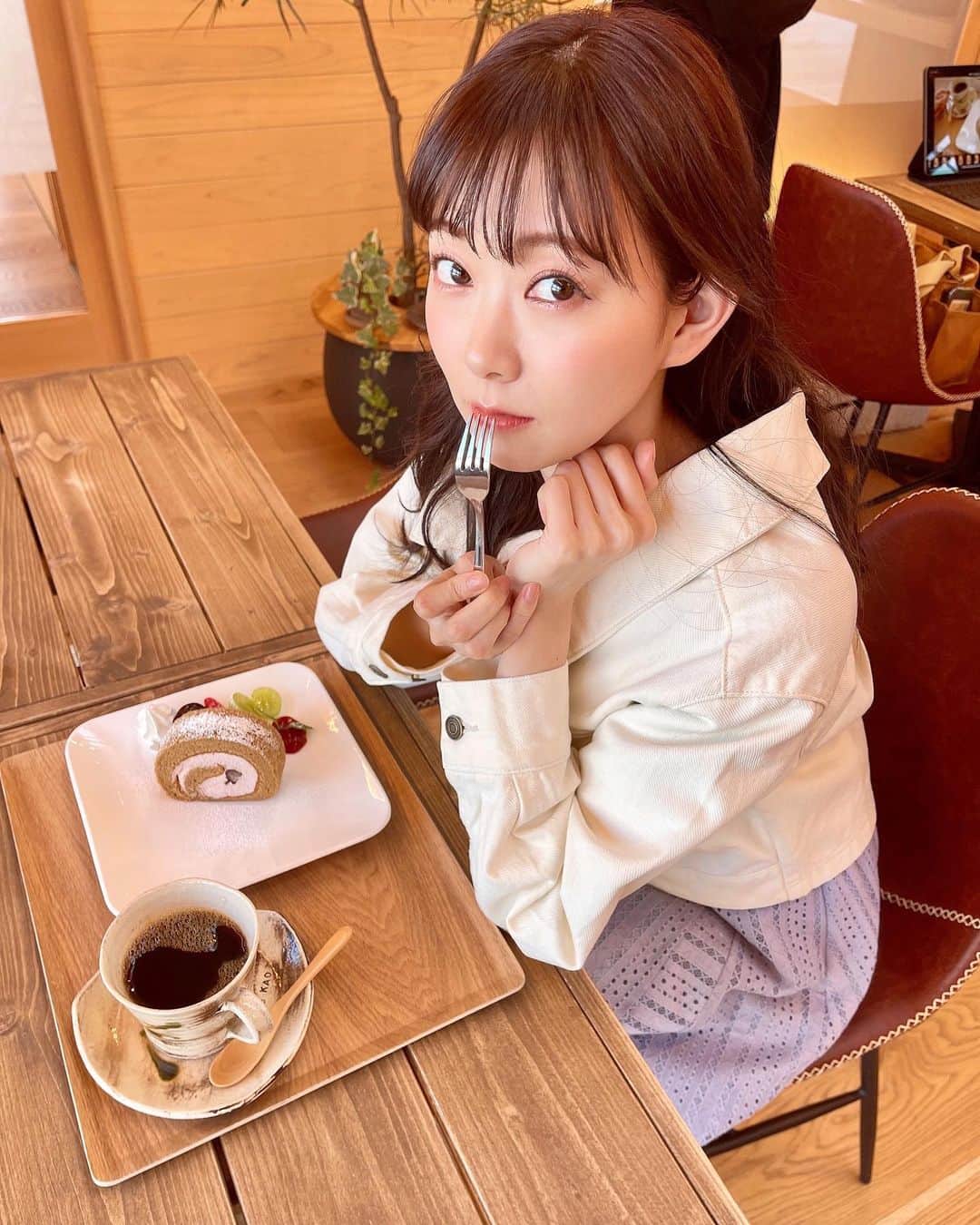 渡辺美優紀さんのインスタグラム写真 - (渡辺美優紀Instagram)「. ブラックコーヒーを飲めるだけでよくびっくりされます☕︎ . #whiteday」3月14日 20時48分 - miyukichan919