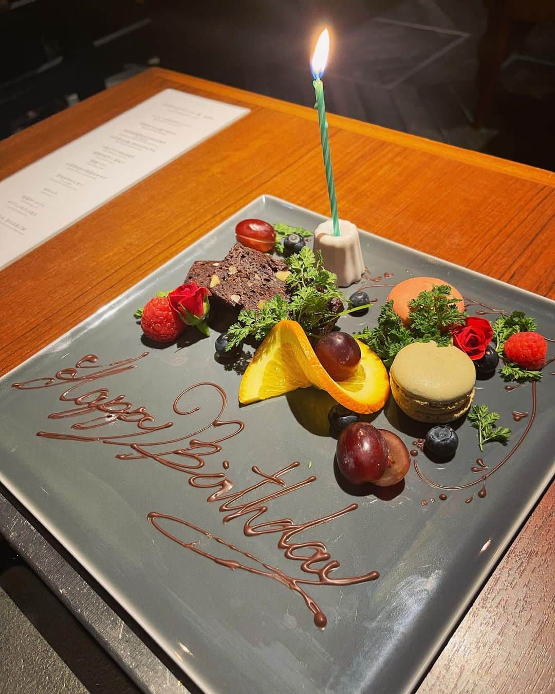 真優川咲さんのインスタグラム写真 - (真優川咲Instagram)「#🥩#🐂#🎂#🥂 ✨  #うしごろ【@ushigoro_yakiniku 】にて💓 ゆりなのリアルBDお祝いしました🥂🥰  どれも美味しくて、幸せ過ぎて..🍽✨✨ 特に#厚切りタン が忘れられないくらい 衝撃的な美味しさでした🥺👅💕  さすが#ushigoro 様👏☺️ #表参道 って立地も良くて💯✨ 大好きな#焼肉 屋さんで 大好きなお友達と過ごす特別な日☺️✨  沢山語って 沢山食べて 最高の1日になりました💓  ゆりな改めておめでと~😘🎂💕 #Love #thanks #happy #birthday #friends 💋」3月14日 22時54分 - saki_411