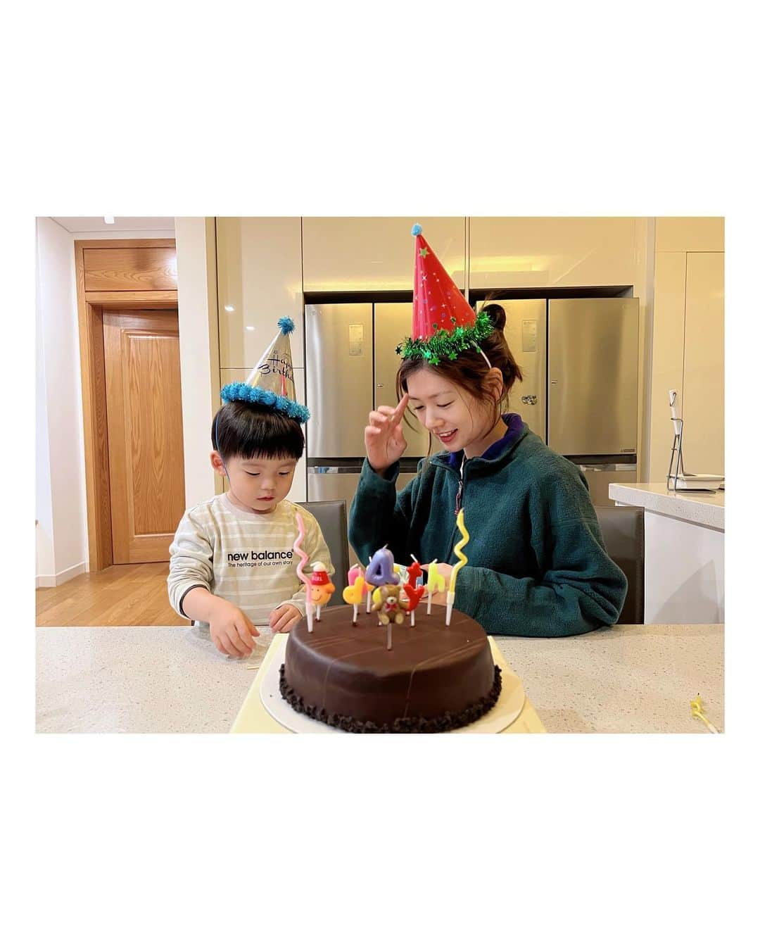 チョン・ソミンさんのインスタグラム写真 - (チョン・ソミンInstagram)「헤헷🥰 조카가 생일축하 노래 불러준 사람?🙋🏻‍♀️」3月16日 14時59分 - somin_jj