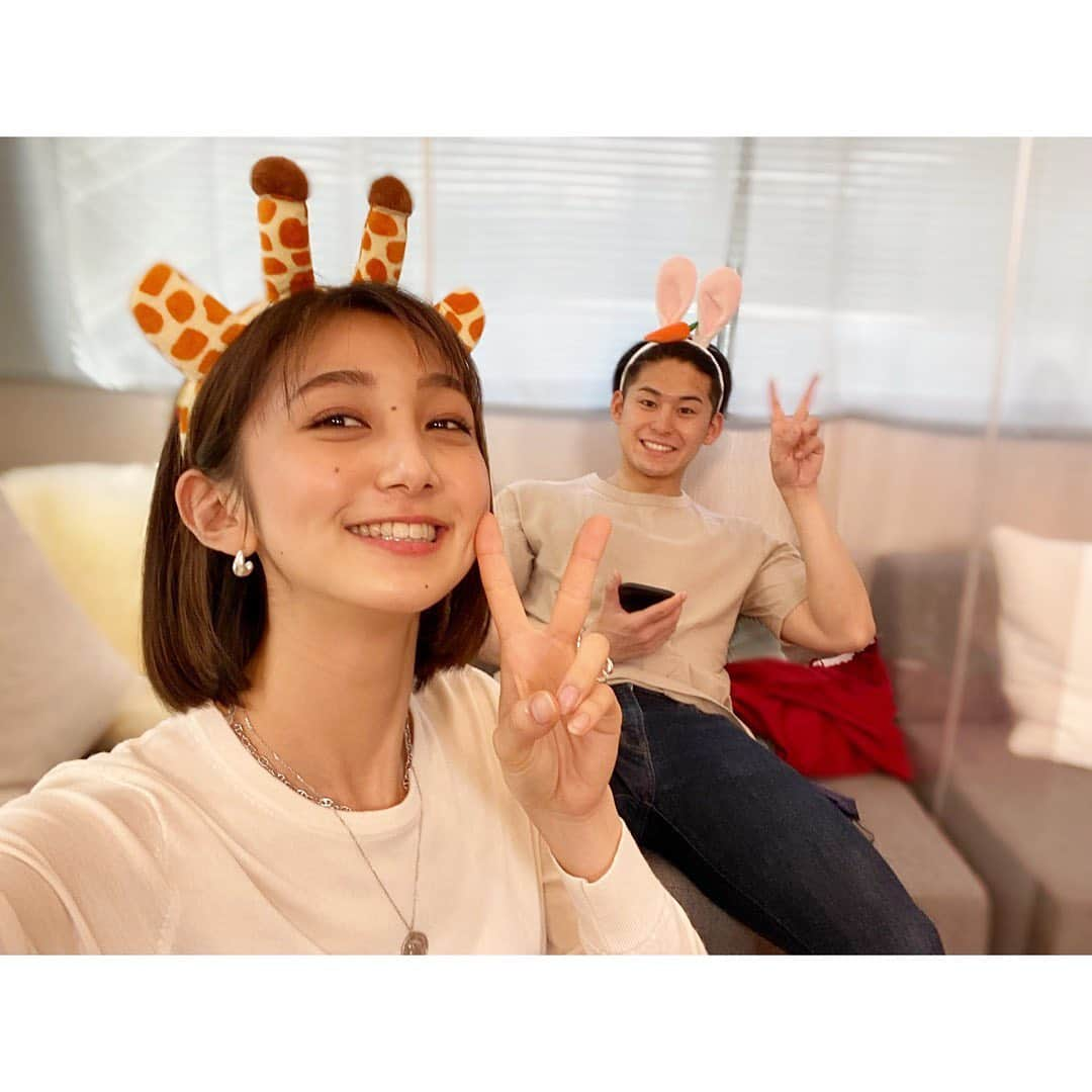 近藤夏子さんのインスタグラム写真 - (近藤夏子Instagram)「.   今日はしんしんと２人で YouTube撮影✨  いつも優しく私のかまちょに付き合ってくれてありがとう🤣笑 　  そして本日も動画アップされてます🤍 私の愛用しているバッグを紹介してますよ〜見てね❣️ 　 　 #アナウンサーのゆるちゃん #たりかしCh. #YouTube更新 #チャンネル登録お願いします」3月16日 20時59分 - kondokako0804