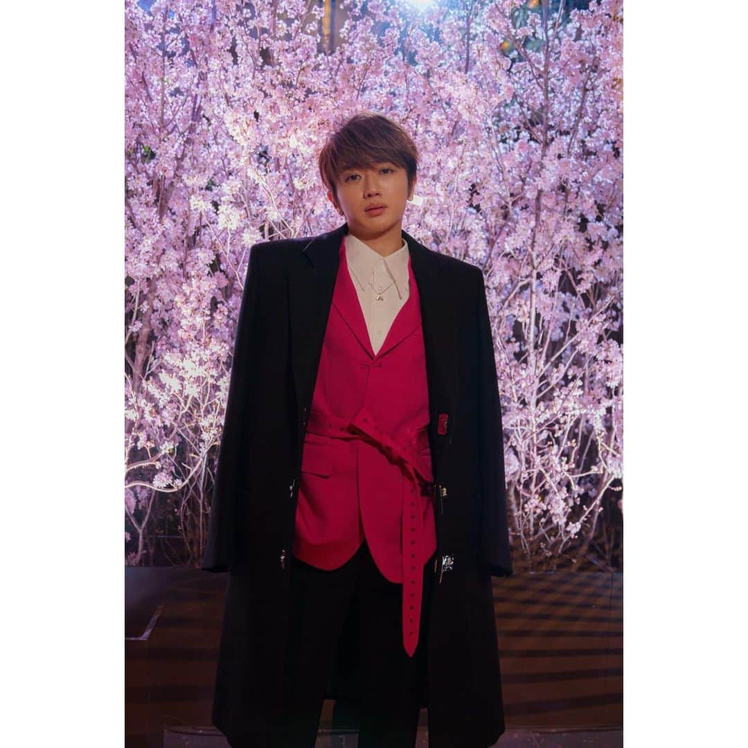 西島隆弘（Nissy）さんのインスタグラム写真 - (西島隆弘（Nissy）Instagram)「Part2 3/19(土)にオープンを迎えるルイ・ヴィトン神戸店にお邪魔してきました。 ⁡ とても素敵な空間でした。 写真で少しお裾分け🤲 ⁡ @LouisVuitton #louisvuitton #LVKobe  📸 @k319w」3月16日 21時53分 - nissy_nissystaff