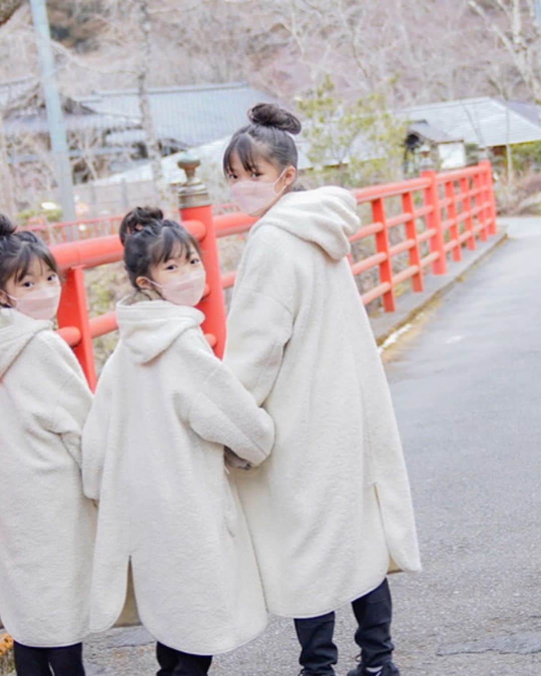 Yukiさんのインスタグラム写真 - (YukiInstagram)「パワースポットとして知られる 　#山本不動尊  へ 行ってきました♡  とってもきれいな境内には 氷が張ってる🧊ところもあり風情を感じられる景色がいっぱいでみているだけで癒される✨  家族でお参りしてこれてよかった^_^  #pr #棚倉町」3月16日 22時01分 - yukikuu96