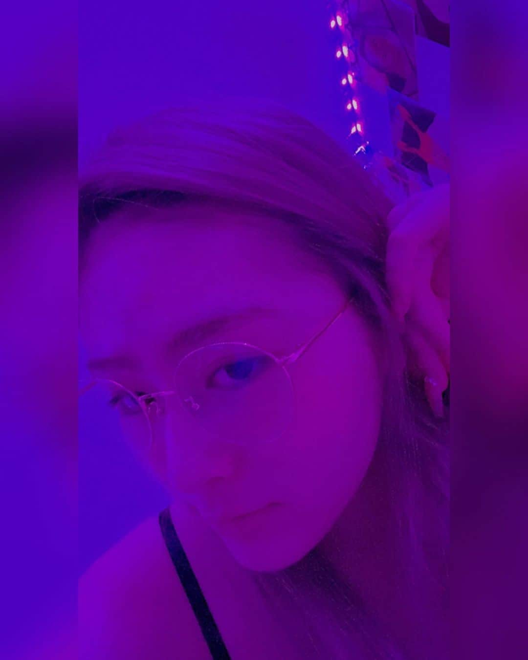 Girls²さんのインスタグラム写真 - (Girls²Instagram)「♡♡♡  やっほー❤️‍🔥 ⁡ なんか最近"春だと思った？冬でした〜"みたいな気温で困ります ⁡ あと日中暑くて夜寒いのも😵 ⁡ 今回はママに"お願いやから可愛い格好してー😱"って言われた日の格好です😂 ⁡ あっ、今度美咲とディベート対決する時はもうちょいちゃんとしたお題にします😅 ⁡ #ディベート対決 #この前は引き分けでした #Girls2 #ガールズガールズ #CmonNeoZipang #JugaJugaJungle #Girls2REVOLUTIONⅡ #ファンミーティング #小田柚葉 #隅谷百花 #鶴屋美咲 #小川桜花 #増田來亜 #菱田未渚美 #山口綺羅 #原田都愛 #石井蘭」3月19日 14時10分 - girls2_official