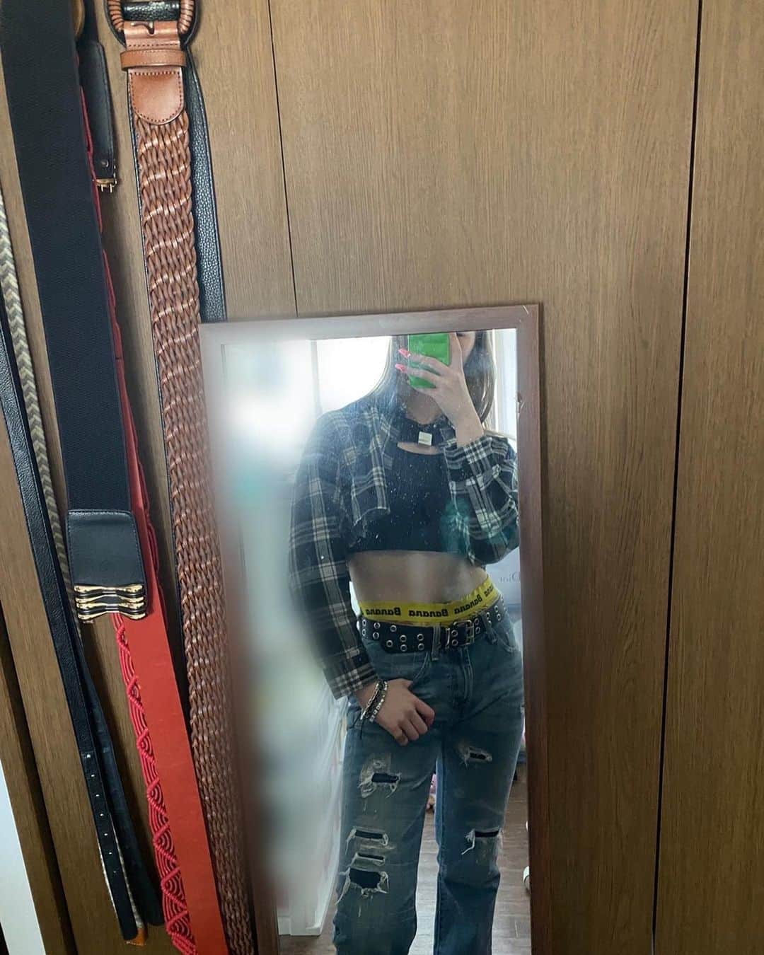 Girls²さんのインスタグラム写真 - (Girls²Instagram)「♡♡♡  やっほー❤️‍🔥 ⁡ なんか最近"春だと思った？冬でした〜"みたいな気温で困ります ⁡ あと日中暑くて夜寒いのも😵 ⁡ 今回はママに"お願いやから可愛い格好してー😱"って言われた日の格好です😂 ⁡ あっ、今度美咲とディベート対決する時はもうちょいちゃんとしたお題にします😅 ⁡ #ディベート対決 #この前は引き分けでした #Girls2 #ガールズガールズ #CmonNeoZipang #JugaJugaJungle #Girls2REVOLUTIONⅡ #ファンミーティング #小田柚葉 #隅谷百花 #鶴屋美咲 #小川桜花 #増田來亜 #菱田未渚美 #山口綺羅 #原田都愛 #石井蘭」3月19日 14時10分 - girls2_official