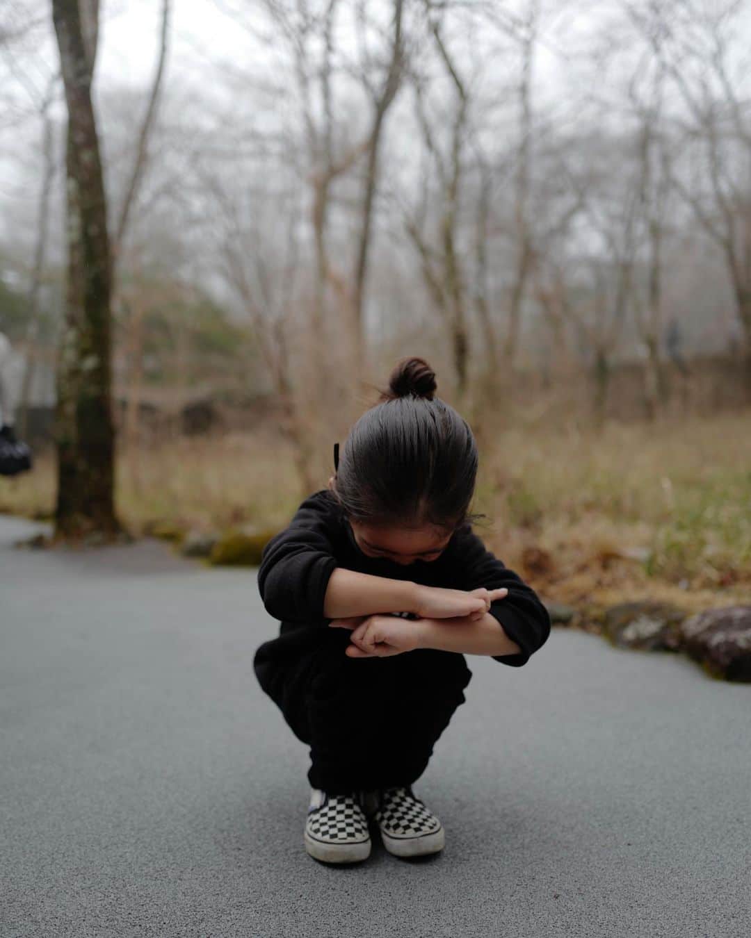 荻原桃子さんのインスタグラム写真 - (荻原桃子Instagram)「久しぶりの週末記録✨  使わなくなったスマホの カメラ機能だけを使えるようにして 息子にあげたので  ここぞとばかりにARTや 見た物気になった物を 撮りまくる5歳児  なかなかセンスも良かったり✨  霧が立ち込めて 幻想的な山の上の土曜日😌」3月19日 18時31分 - momokoogihara