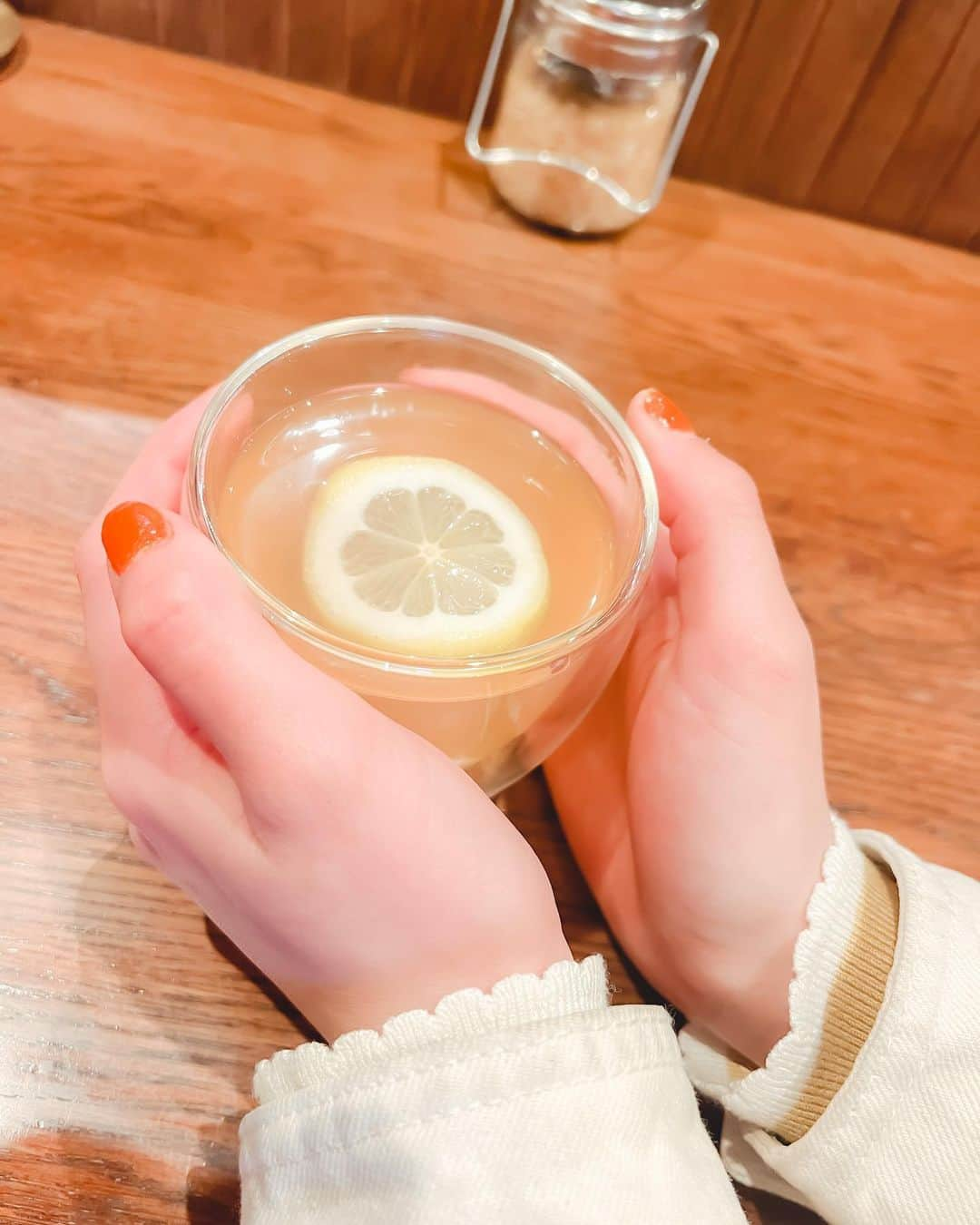 本谷紗己さんのインスタグラム写真 - (本谷紗己Instagram)「久しぶりのカフェ☕️ この時期は和歌山県内のカフェで まりひめ🍓スイーツが たくさん出ているのが嬉しいですね🥰  少しの時間でしたが、なかなかできていなかったほっこりカフェタイム☕️  #favoritecoffee  #和歌山市　#和歌山 #わくわく編集部 #なんて素敵な和歌山なんでしょう #insta_wakayama  #まりひめ　#wakayama」3月20日 18時00分 - sappyon38