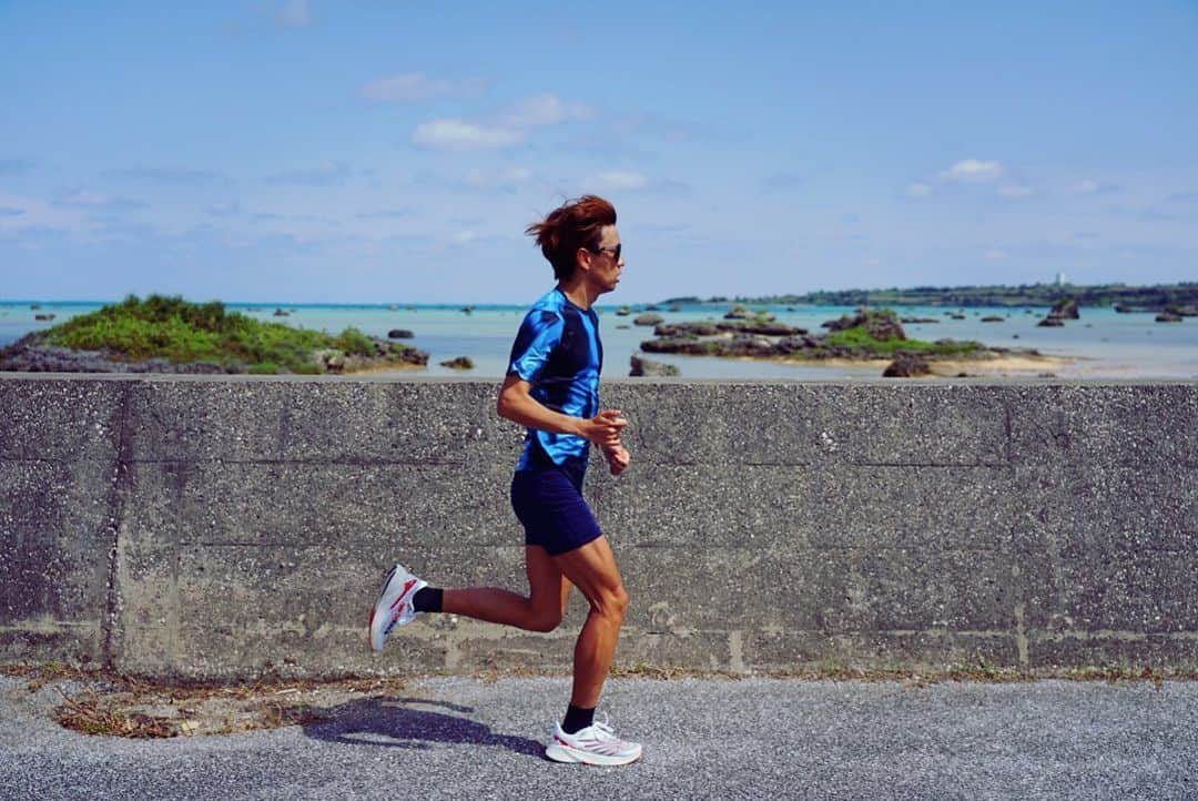 神野大地さんのインスタグラム写真 - (神野大地Instagram)「宮古島合宿最終日は下地島&伊良部島を1周！38kmロングjog！ 景色、最高でした〜！ #宮古島  1週間、「K'S Villa Miyakojima」 @kvm.2020 にお世話になりましたー！」3月20日 18時25分 - daichi_0913