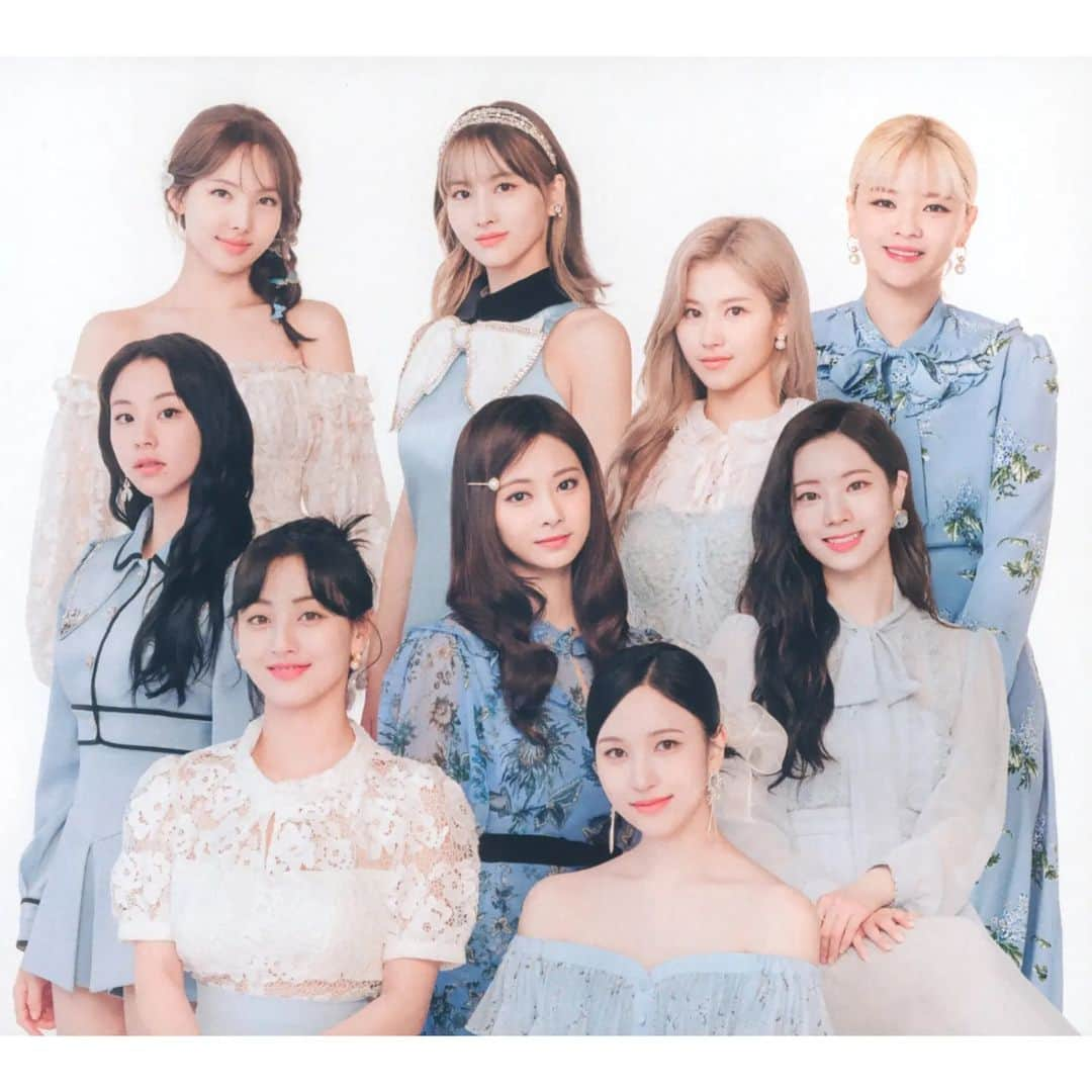 サナさんのインスタグラム写真 - (サナInstagram)「[SCAN] TWICE 4th BEST ALBUM #TWICE4   SN: ONCE❤️ It's Sana❤️ We released many songs & albums in 2021, but the #TWICE series feels very exclusive to ONCE & TWICE and special. I hope you can feel my heart that loves and values ONCE so much~ . Cr. njmsjmdct2, twice_trans ーーーーーーーーーー Follow > @sana.twice.kr < . @twicetagram #TWICE#트와이스#ONCE#Sana#사나 #Nayeon#나연#Jeongyeon#정연#Momo#모모#Jihyo#지효#Mina#미나#Dahyun#다현#Chaeyoung#채영#Tzuyu#쯔위」3月20日 20時05分 - sana.twice.kr