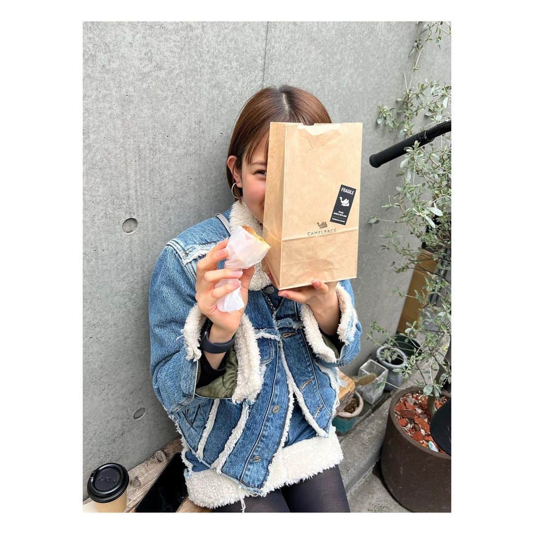 桃果さんのインスタグラム写真 - (桃果Instagram)「本日の🥚と私  @camelback_tokyo の卵サンド💛 パンがサクサクもちもちなの！！ ほんっっとに美味すぎるの！！  大好きなコーヒーと卵のセット あー幸せ…♡  #camelback」3月20日 20時10分 - momoka_825_
