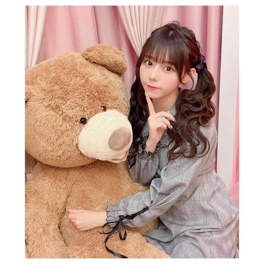 大森莉緒さんのインスタグラム写真 - (大森莉緒Instagram)「・ ・ ガーリーな女子に変身っ🎀 好きですか？🧸  @apres_jour さんと @larmemagazine さんと コラボワンピースです🕊🖤 ・ ・ #大森莉緒 #おーりお #おりおんず #ツインテール #くま #波巻き #apres_pr #ZOZOでしか買えない #アプレジュール #アプレ部 #larme #fashion #code #instafashion #ootd #instagood  #instapic #good #패션 #코디 #오늘의코디 #오늘의패션 #전신샷 #코디스타그램 #옷 #좋아요」3月21日 21時58分 - rio.ohmori