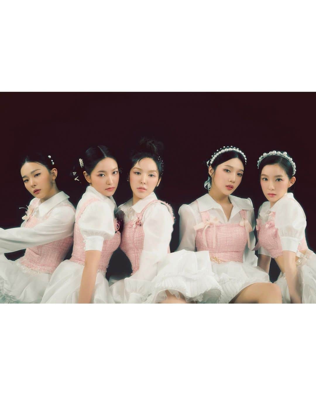 アイリーン（ペ・ジュヒョン）さんのインスタグラム写真 - (アイリーン（ペ・ジュヒョン）Instagram)「Red Velvet 'The ReVe Festival 2022 - Feel My Rhythm'」3月22日 0時25分 - renebaebae