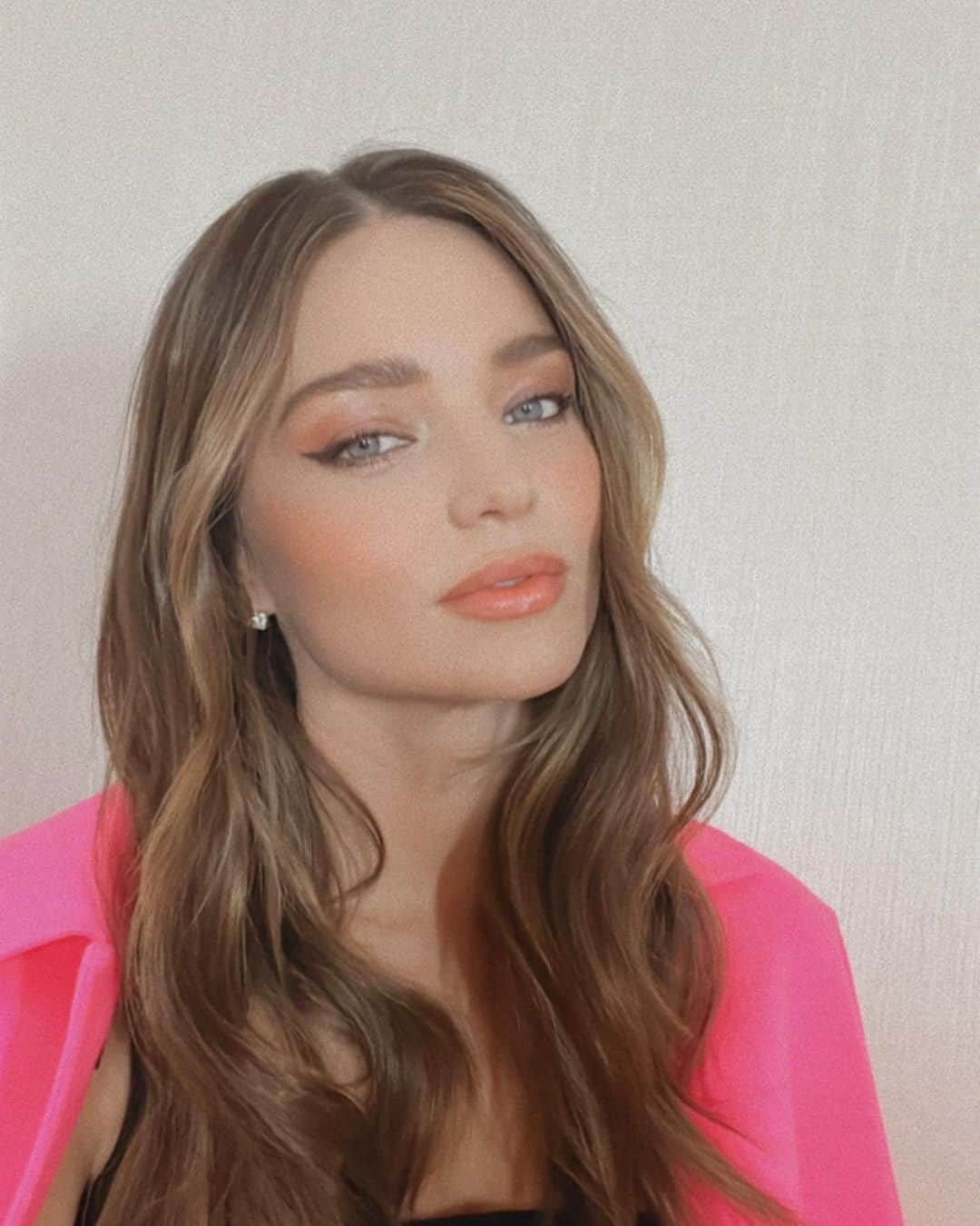 ミランダ・カーさんのインスタグラム写真 - (ミランダ・カーInstagram)「Feeling pink 💖」3月22日 4時34分 - mirandakerr