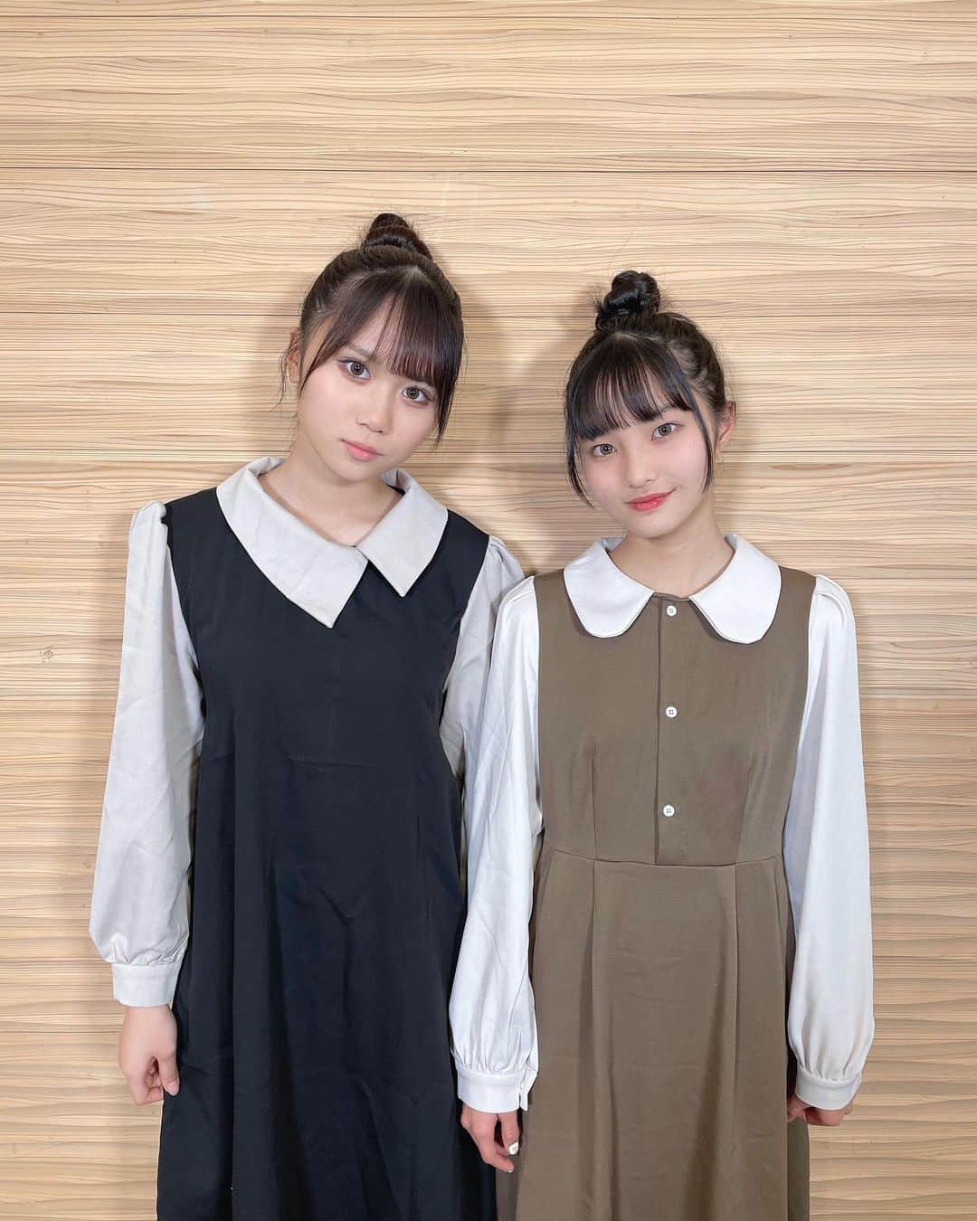 荻山こころさんのインスタグラム写真 - (荻山こころInstagram)「︎︎ みなつちゃんと〜♡‴ 似てるワンピースがあったからおそろコーデ風にっ！！  みなつアシスタントの様子も((っ🤫 #荻山こころ#こころ#毎日投稿#609日目#みなここ#めるぷち#おそろコーデ#双子コーデ」3月22日 19時07分 - ogiyama_kokoro