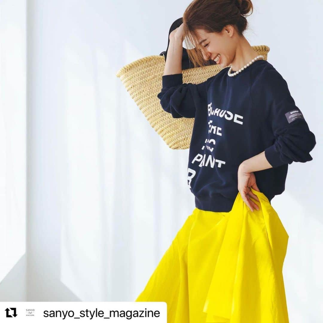 稲沢朋子さんのインスタグラム写真 - (稲沢朋子Instagram)「💛💛💛 p.s ご質問いただいてる商品の詳細ですが webにて載っております よろしくお願いします  #Repost @sanyo_style_magazine with @make_repost ・・・ 【今日のリアルコーデ】  一枚で着映えするHAPPYなムードを呼ぶ「イエロー」  春らしさもトレンド感も一度に手に入れたいなら、イエローアイテムが今季はマストな予感。一点着るだけで自分も周囲も明るくHAPPYに転ばせる、鮮やかなイエローを上手に取り入れてみて。コーディネートに見違える華やかな存在感を、底上げしてくれます。  #sessentials @s_essentials_  #ecoalf @ecoalf_japan  #epoca @epoca_official  #paulstuart @paulstuartjapan  #mackintoshphilosophy @mackintoshphilosophy   @ina_tomo   #sanyostylemagazine #sanyo_style_magazine #sanyoshokai #fashion #三陽商会 #今日のリアルコーデ #エスエッセンシャルズ #エコアルフ #エポカ #ポールスチュアート #マッキントッシュフィロソフィー #イエロー #フレアスカート #ミモザ #ロゴスウェット #イエローボトムス #タックパンツ #リネンシャツ #プリントワンピース #リバティプリント   #レディースファッション #レディースコーデ #レディースブランド #大人コーデ」3月22日 22時18分 - ina_tomo