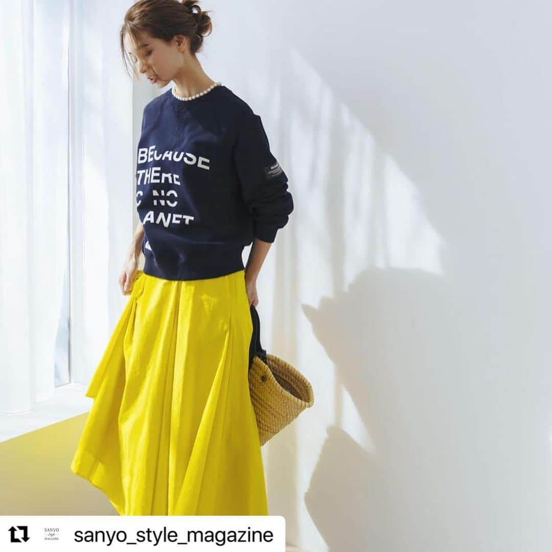 稲沢朋子さんのインスタグラム写真 - (稲沢朋子Instagram)「💛💛💛 p.s ご質問いただいてる商品の詳細ですが webにて載っております よろしくお願いします  #Repost @sanyo_style_magazine with @make_repost ・・・ 【今日のリアルコーデ】  一枚で着映えするHAPPYなムードを呼ぶ「イエロー」  春らしさもトレンド感も一度に手に入れたいなら、イエローアイテムが今季はマストな予感。一点着るだけで自分も周囲も明るくHAPPYに転ばせる、鮮やかなイエローを上手に取り入れてみて。コーディネートに見違える華やかな存在感を、底上げしてくれます。  #sessentials @s_essentials_  #ecoalf @ecoalf_japan  #epoca @epoca_official  #paulstuart @paulstuartjapan  #mackintoshphilosophy @mackintoshphilosophy   @ina_tomo   #sanyostylemagazine #sanyo_style_magazine #sanyoshokai #fashion #三陽商会 #今日のリアルコーデ #エスエッセンシャルズ #エコアルフ #エポカ #ポールスチュアート #マッキントッシュフィロソフィー #イエロー #フレアスカート #ミモザ #ロゴスウェット #イエローボトムス #タックパンツ #リネンシャツ #プリントワンピース #リバティプリント   #レディースファッション #レディースコーデ #レディースブランド #大人コーデ」3月22日 22時18分 - ina_tomo