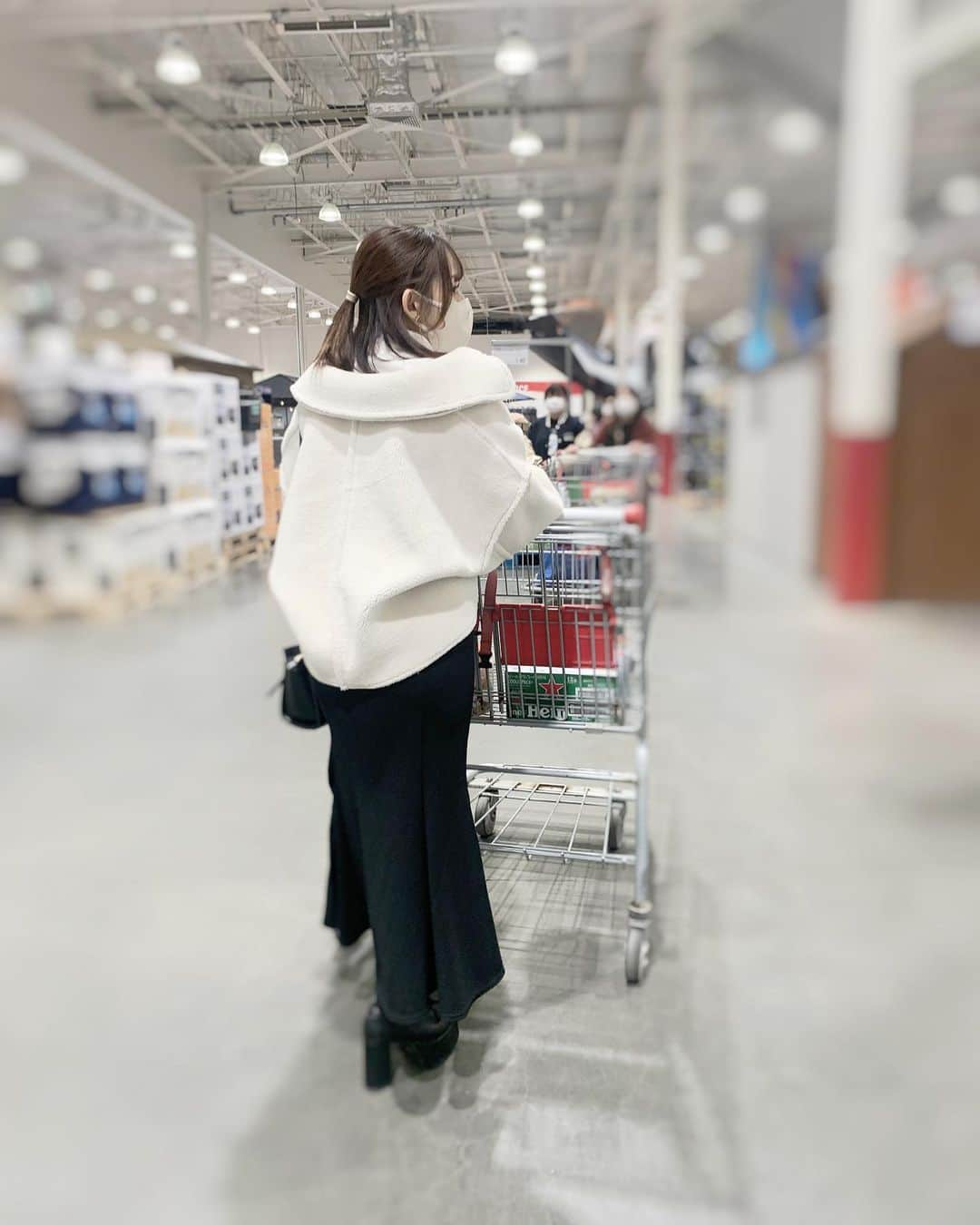 宮崎梨緒さんのインスタグラム写真 - (宮崎梨緒Instagram)「🛒🛒🛒 * コストコ楽しい大好き * #コストコ #costco  #daily #dailylook #ootd  #데일리 #데일리룩 #오오티디  #heather #gu #grl #zara」3月22日 23時06分 - miyazakirio