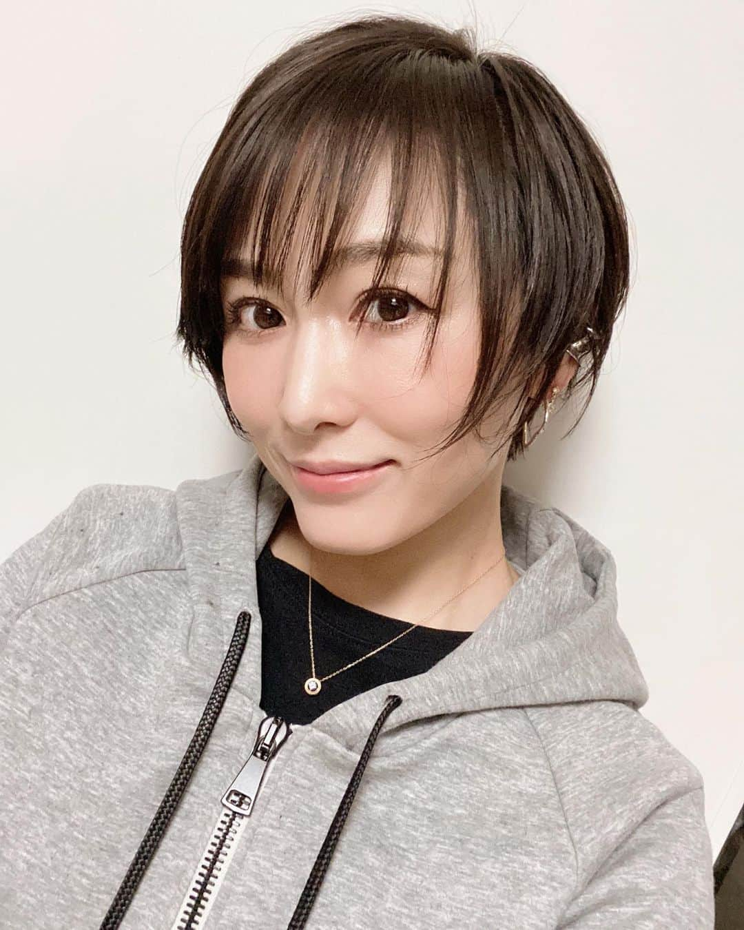 杏さゆりさんのインスタグラム写真 - (杏さゆりInstagram)「12Dハイフのおかげ？で輪郭過去1✨ ブログ更新したよ〜🙌✨ ブログに詳しく書いてます☺️ https://ameblo.jp/sayuri-anzu/entry-12733349868.html  ストーリーからも飛べます🙆‍♀️  エステサロンの詳細もブログに載せてます✨  #アメブロ　#美容 #杏さゆり　#SayuriAnzu」3月22日 23時19分 - anzu_sayuri_official