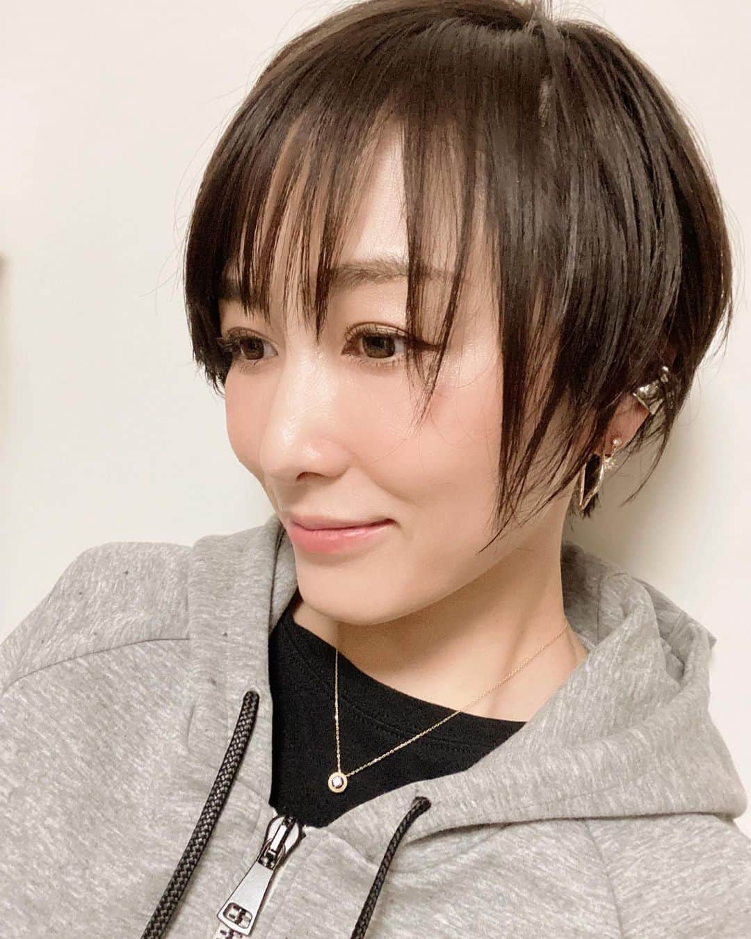 杏さゆりさんのインスタグラム写真 - (杏さゆりInstagram)「12Dハイフのおかげ？で輪郭過去1✨ ブログ更新したよ〜🙌✨ ブログに詳しく書いてます☺️ https://ameblo.jp/sayuri-anzu/entry-12733349868.html  ストーリーからも飛べます🙆‍♀️  エステサロンの詳細もブログに載せてます✨  #アメブロ　#美容 #杏さゆり　#SayuriAnzu」3月22日 23時19分 - anzu_sayuri_official