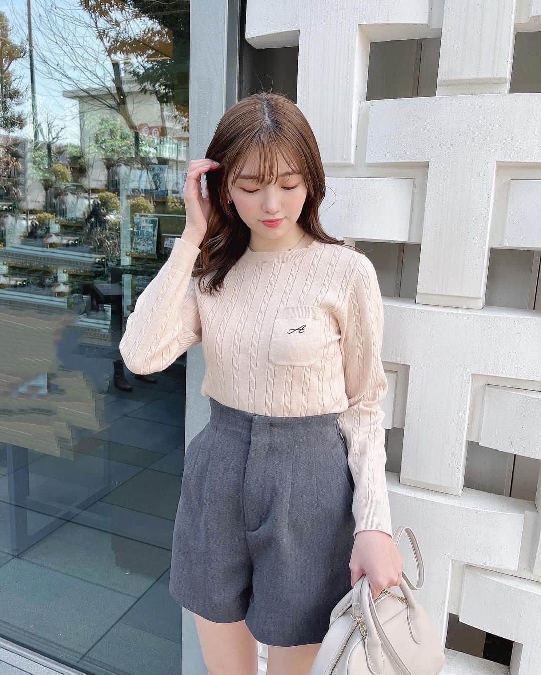 natsumiさんのインスタグラム写真 - (natsumiInstagram)「#ナツシフク  ㅤㅤㅤㅤㅤㅤㅤㅤㅤㅤㅤㅤㅤ 今日YouTubeで紹介しました @pichud_official のフレアショートパンツです.∘ ㅤㅤㅤㅤㅤㅤㅤㅤㅤㅤㅤㅤㅤ このパンツは本気で推しです.ᐟ‪.ᐟ  どうしたら脚が綺麗にみえるのかを。 重視してこだわって作りました😌 ㅤㅤㅤㅤㅤㅤㅤㅤㅤㅤㅤㅤㅤ 色味も、あんまりない、 グレーとブラウンにしました ˎˊ˗ 周りと差がつけられること間違いないので ぜひチェックしてみてください☺︎ ㅤㅤㅤㅤㅤㅤㅤㅤㅤㅤㅤㅤㅤ ㅤㅤㅤㅤㅤㅤㅤㅤㅤㅤㅤㅤㅤ ㅤㅤㅤㅤㅤㅤㅤㅤㅤㅤㅤㅤㅤ #pichud #ピチュダ #pichud_code #ショートパンツ #ショートパンツコーデ #フレアパンツ #フレアパンツコーデ #淡色女子 #淡色コーデ #淡色」3月14日 22時21分 - iskw_ntm