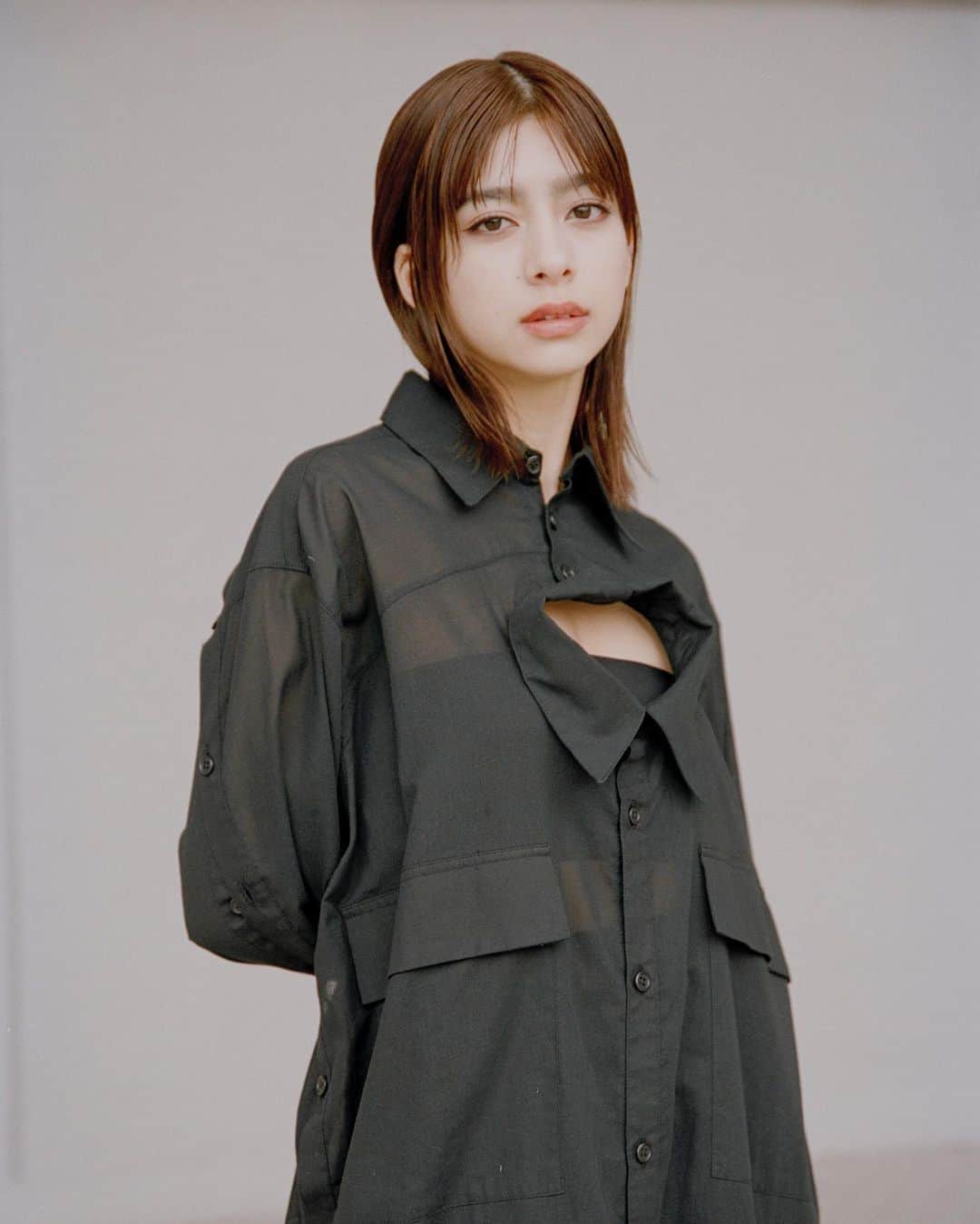小山ティナさんのインスタグラム写真 - (小山ティナInstagram)「〈#RakutenFWT 2022 DIGITAL VOICE SNAP〉 PRODUCTION：STEKKEY PRODUCER：Takahisa Sunaoshi COMMUNICATION ADVISER：Yuko Matsumaru ACCOUNT MANAGER：Shohei Kawai CREATIVE DIRECTOR/EDITOR：Shunsuke Okabe PRODUCTION MANAGER：Yuta Shimizu (Eild) PRODUCTION STAFF:Yuki Yokoyama (UNITED WORKS)、Mio Toyoda、Ryosuke Kondo PHOTOGRAPHER：Riku Ikeya STYLIST：Riki Yamada HAIR STYLIST : Masashi Konno MAKEUP ARTIST : Risa Chino(beauty direction)」3月23日 19時08分 - k_tina224
