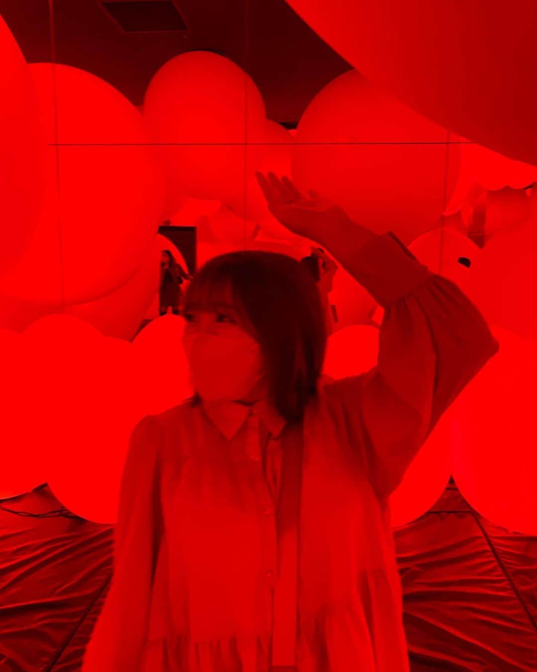 武田智加さんのインスタグラム写真 - (武田智加Instagram)「たのしそう  #彼女とデートなう ？  #チームラボ #bossezofukuoka #ezofukuoka #teamlab」3月23日 21時10分 - moka0225_hkt