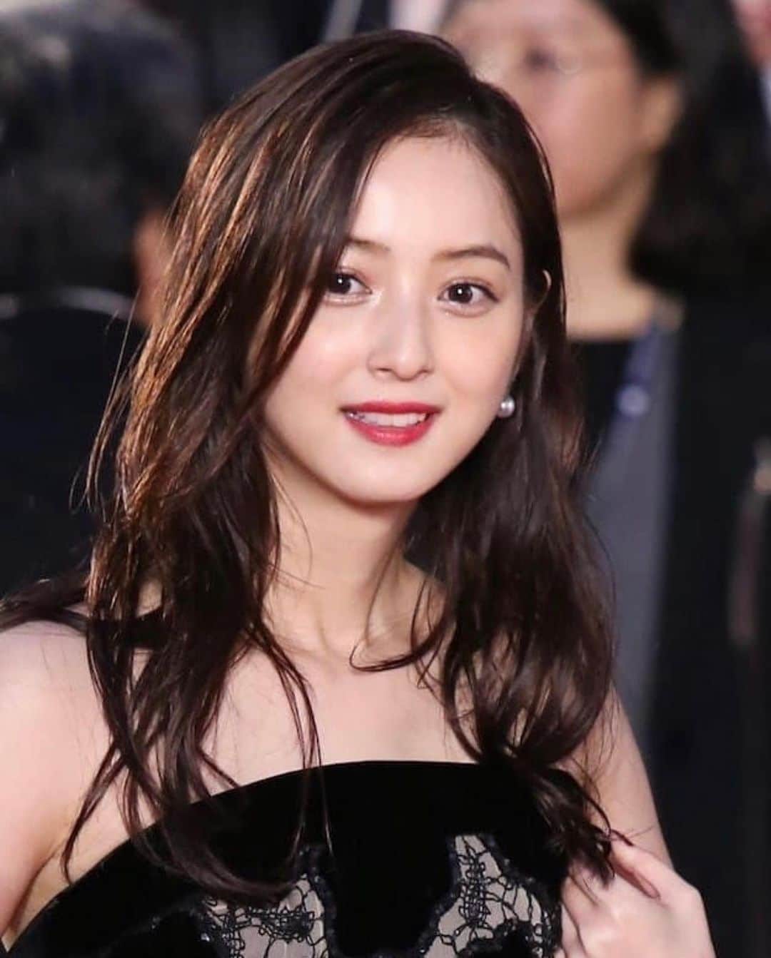 星來さんのインスタグラム写真 - (星來Instagram)「佐々木希 黒ドレス美しさ抜群。 #佐々木希 #女優 #黒ドレス #美しい #笑顔 #可愛い #いいね返し #インスタ映え #instagood #instalike #f4f #l4l #likeforlikes #likeforfollow #いいねした人全員フォローする #お洒落さんと繋がりたい #美男美女と繋がりたい」3月24日 19時56分 - sxensen