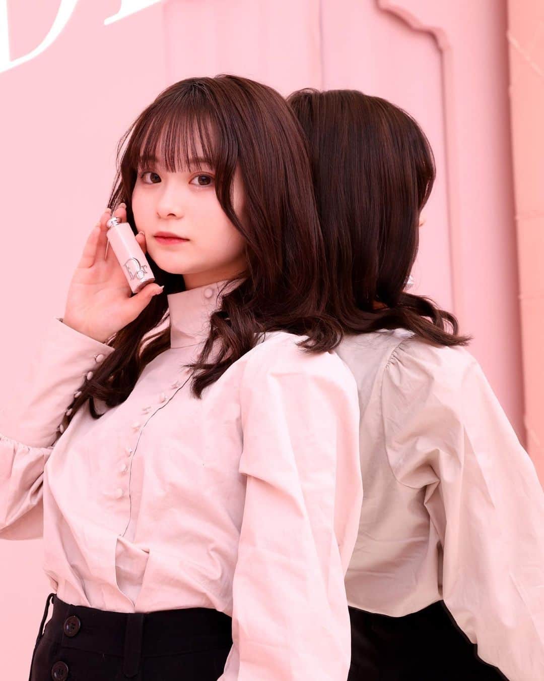 桜さんのインスタグラム写真 - (桜Instagram)「ディオール アディクト リップスティックが4月8日から全国発売されます♡ とにかく全部が可愛い〜🥰🥰🥰 32色もあるので是非自分に合う色を ゲットしてみてね(^._.^)♡  店内も可愛すぎなのよ  #DIORADDICT #ディオールアディクト  #ディオールアディクトショールーム」3月24日 20時29分 - sakura_0808_