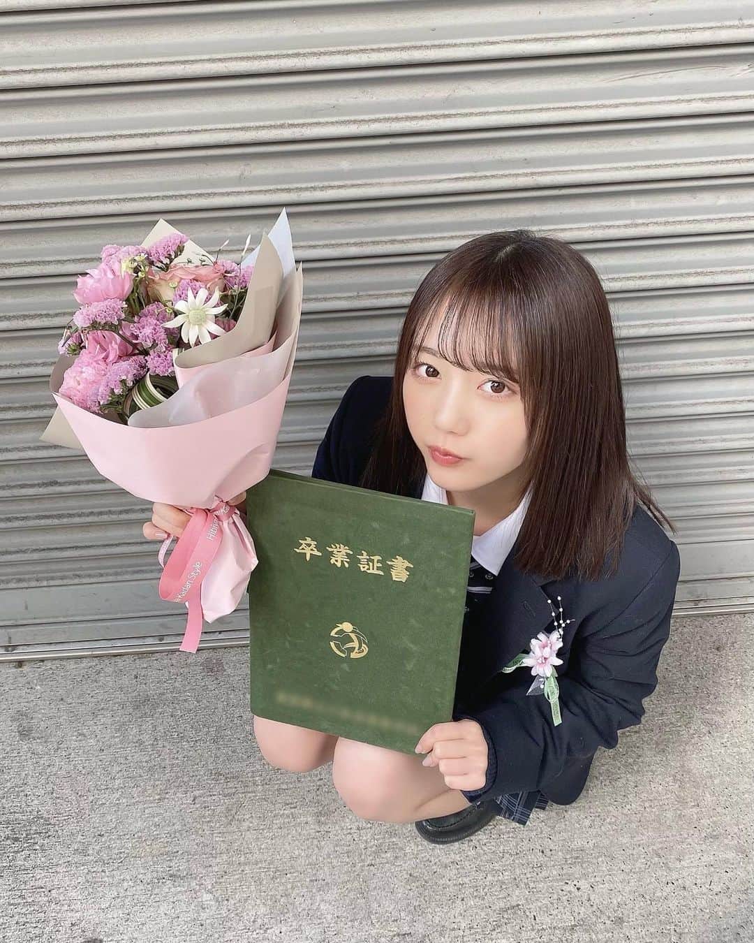 田島櫻子さんのインスタグラム写真 - (田島櫻子Instagram)「本日無事に高校卒業することができました！！！！🌸」3月24日 22時18分 - sakurako219