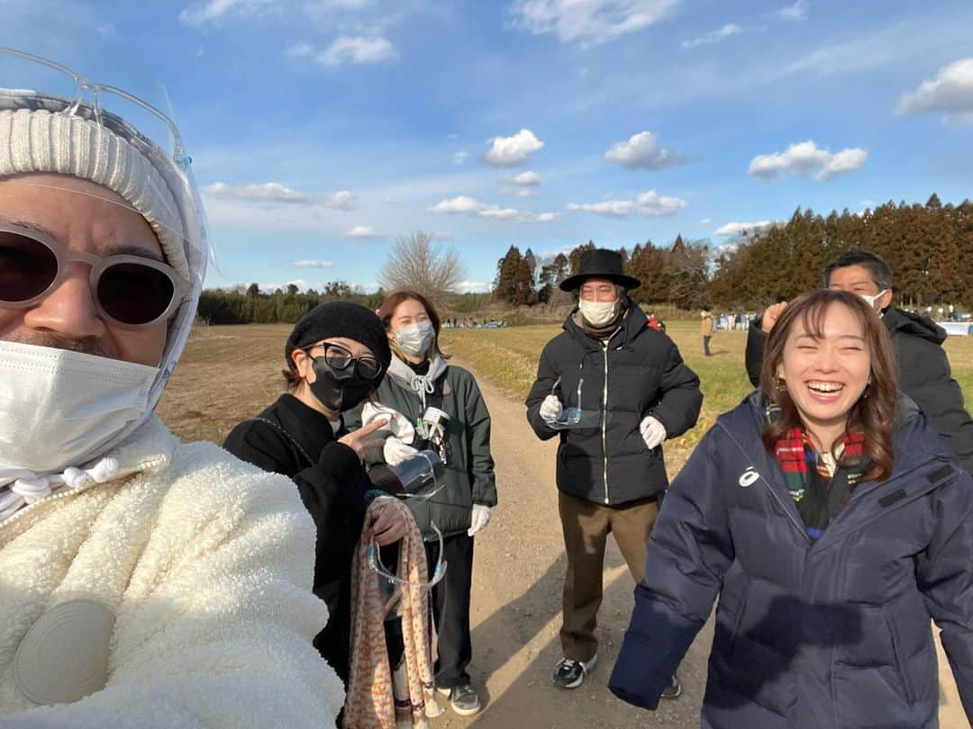 石川佳純さんのインスタグラム写真 - (石川佳純Instagram)「*** 全農さんのCM 「つながる食卓」に出演させて頂きました😄。 太陽の下、色とりどりの野菜たちがとても綺麗でした☀️ 愛情を込めて作られた野菜を、常に感謝の気持ちをもって頂きたいです🍅🍆🧅🥦🫑🥕 #農家の皆さんありがとう #全農」3月25日 10時48分 - kasumi.ishikawa_official