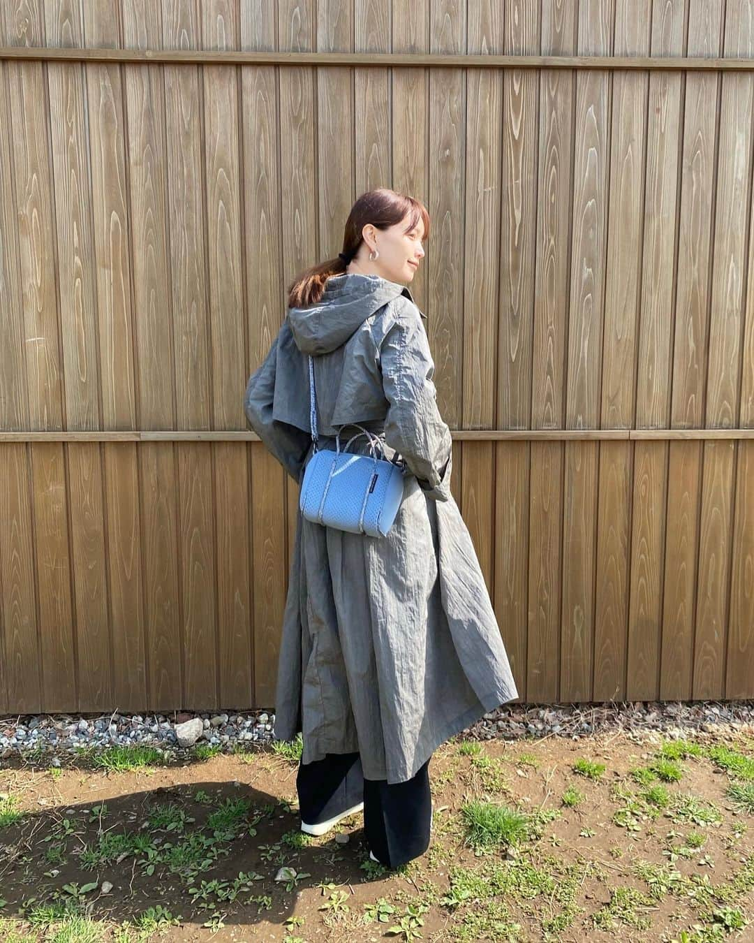 蛯原友里さんのインスタグラム写真 - (蛯原友里Instagram)「・  今日はがっつり公園の1日でした☺︎  ママバッグでも愛用している ステート オブ エスケープ のミニバッグ！  軽くて、色も好き❤︎  4枚目のクリアバッグは、 伊勢丹新宿店で開催されている ポップアップでいただいたノベルティです。  かわいいですよね♪  4月5日までやっているそうですよ〜！！  #stateofescape #ステートオブエスケープ」3月25日 18時12分 - yuri_ebihara