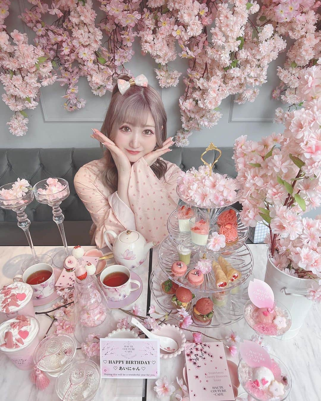 あいにゃんさんのインスタグラム写真 - (あいにゃんInstagram)「お花見行きたい🌸 * * #hautecouturecafe #afternoontea #sweets #アフタヌーンティー #アフタヌーンティー巡り #オートクチュールカフェ #中目黒カフェ #中目黒 #桜 #桜スイーツ #東京カフェ #カフェ巡り #ピンクカフェ #インスタ映え  #誕生日プレゼント #誕生日サプライズ #被写体 #メイド #コンカフェ #コンカフェ嬢 #サロモ #アイドル #隠しきれないヲタク #春コーデ #春服コーデ #量産型 #japanesegirl#followforfollowback #いいね返し #フォローミー」3月25日 20時04分 - ainyan0310