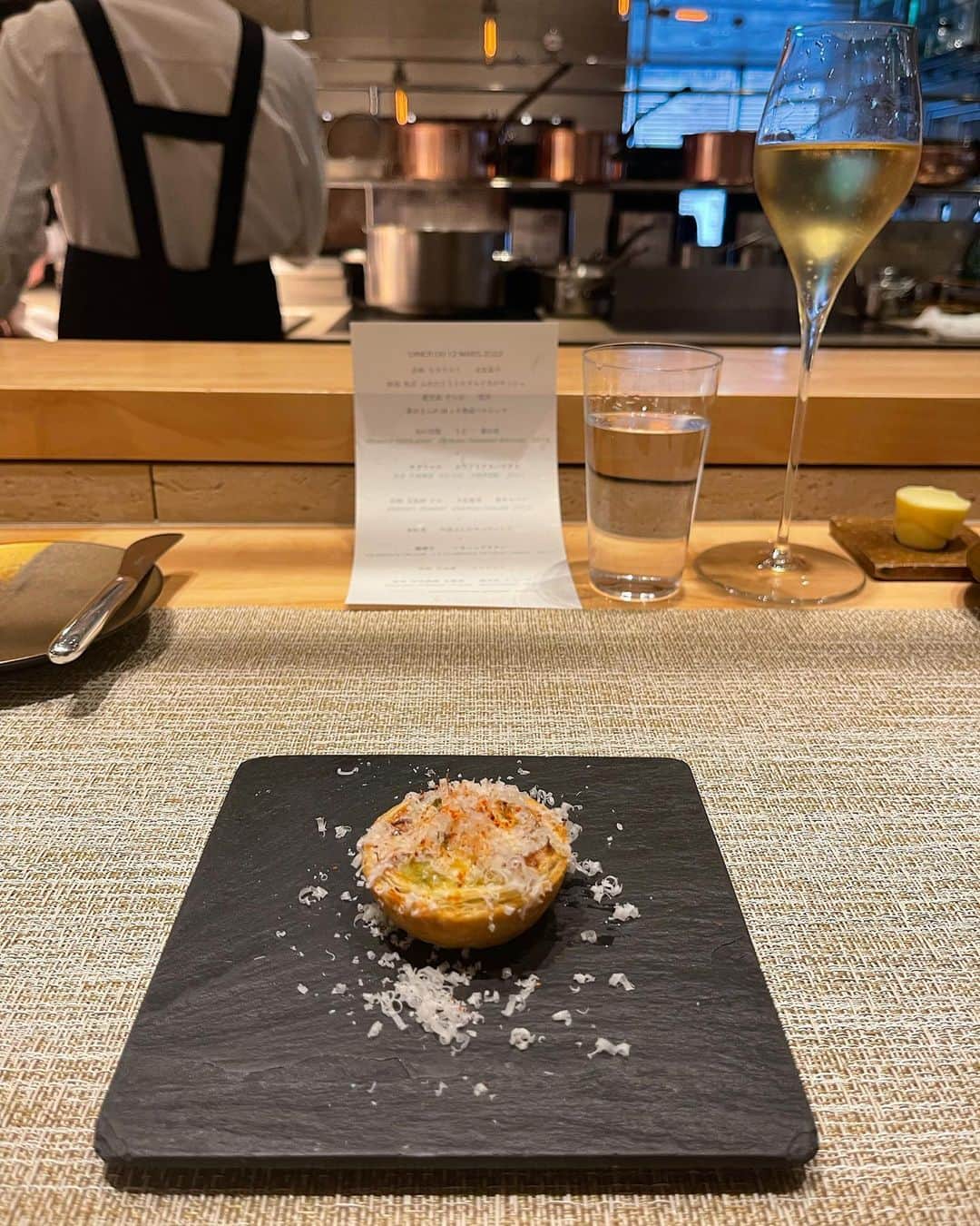 山根千佳さんのインスタグラム写真 - (山根千佳Instagram)「. . 美食家のお友達と ご飯を食べに行きました☺️🍓 普段は和食が多いのでフレンチは珍しい！  そして大相撲三月場所が かなり盛り上がっていて幸せ！ 今場所は相撲の質がいつもに増して高くて 興奮しています！優勝争いどうなるかな…🤔  毎日大相撲ブログに詳しく綴っています💌 . . #zara #zarawoman #zaraoutfit  #zarafashion #zaradress #ザラジョ  #ザラ #ザラコーデ #山根千佳  #sugalabo #スガラボ #東京グルメ」3月25日 20時10分 - yamane_chika